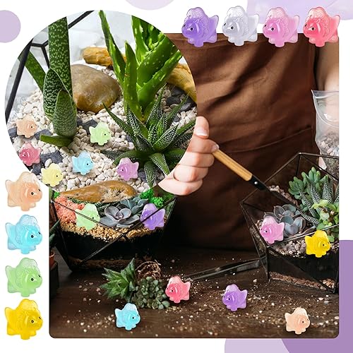 Miniatura 5 de libfrnt 120 piezas de mini dinosaurio de resina luminoso en miniatura que brilla en la oscuridad, colorido adorno de dinosaurio para jardín,