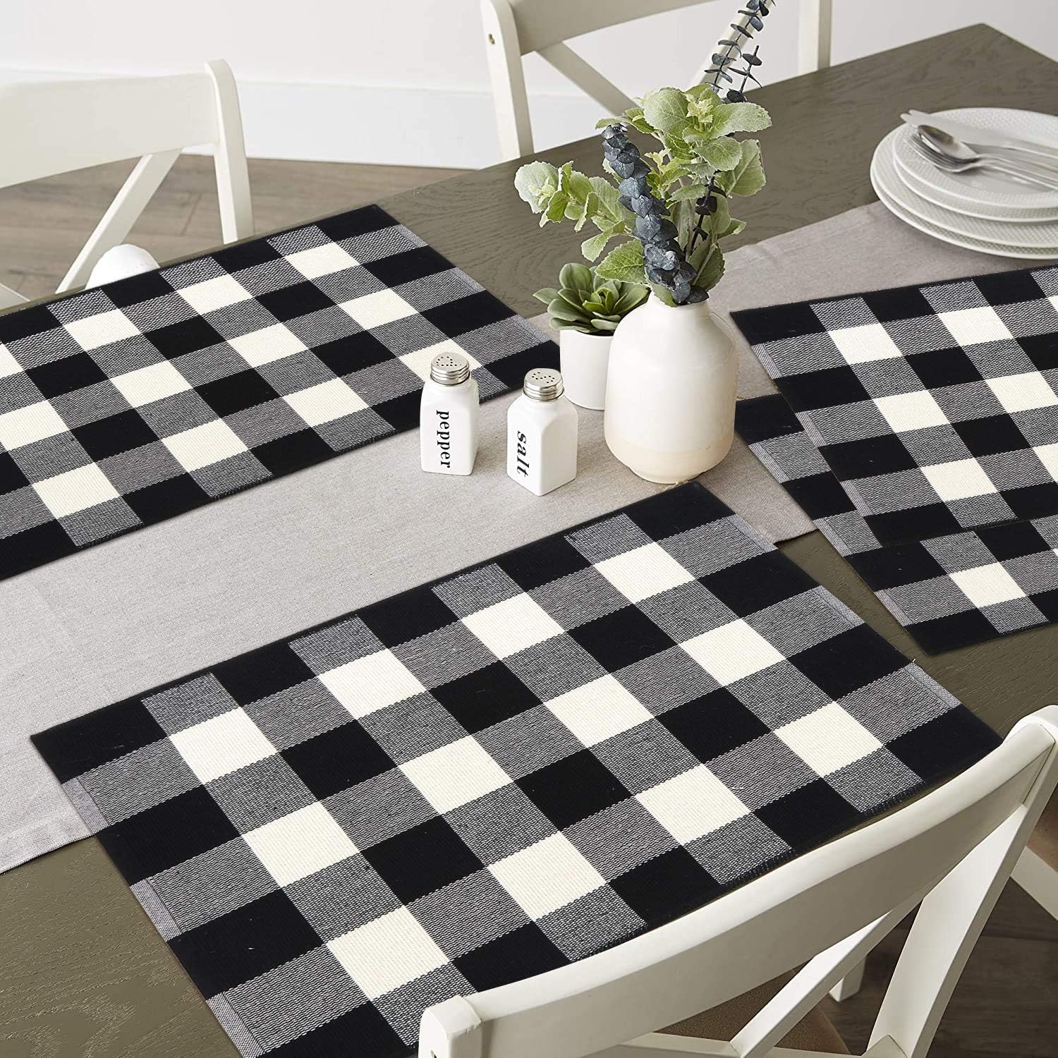 Gеt Sресіаl Prісе KIMODE Cotton Buffalo Plaid Placemats Set of 4, 13 x 19 Farmhouse Black/White Hand-Woven Checkered Heat Resistant Kitchen Table Mats, Dinning Table Linen Machine Washable Minimalist Home Decorative