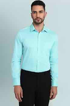 Raymond Men Regular Fit Structure Pattern Pure Cotton Semi Cutaway