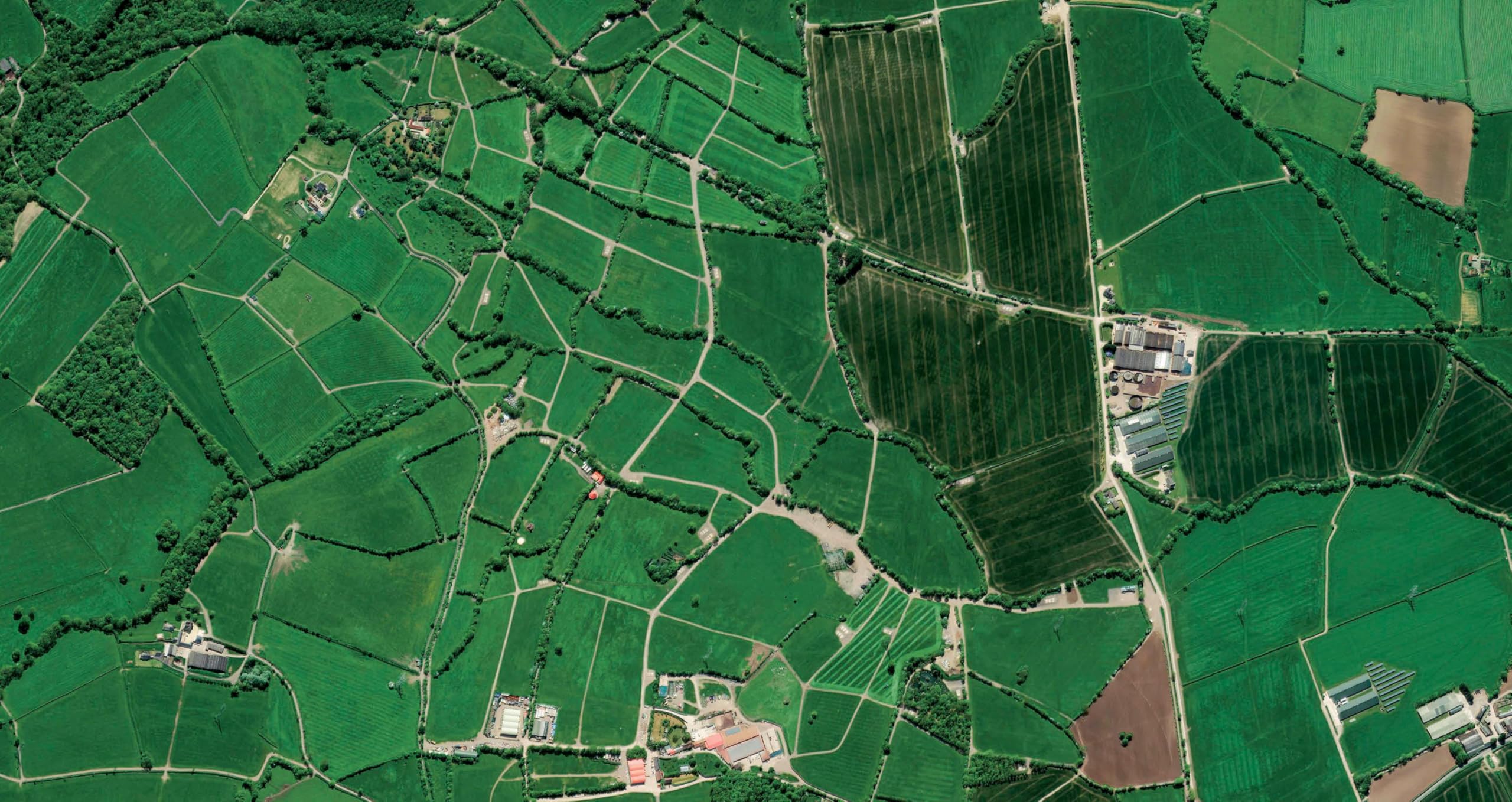 Unsere Erde vorher und nachher: 250 Satellitenaufnahmen zeigen, wie wir die Welt verändern (Auf Weltreise, Band 5)