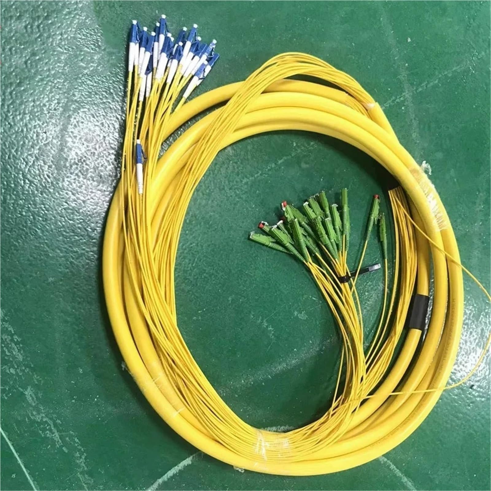 Cordon de raccordement en fibre optique E2000/A à SC/FC/LC/ST à 4 cœurs, longueur 10-100 mètres (10 m, E2000UPC-FC)