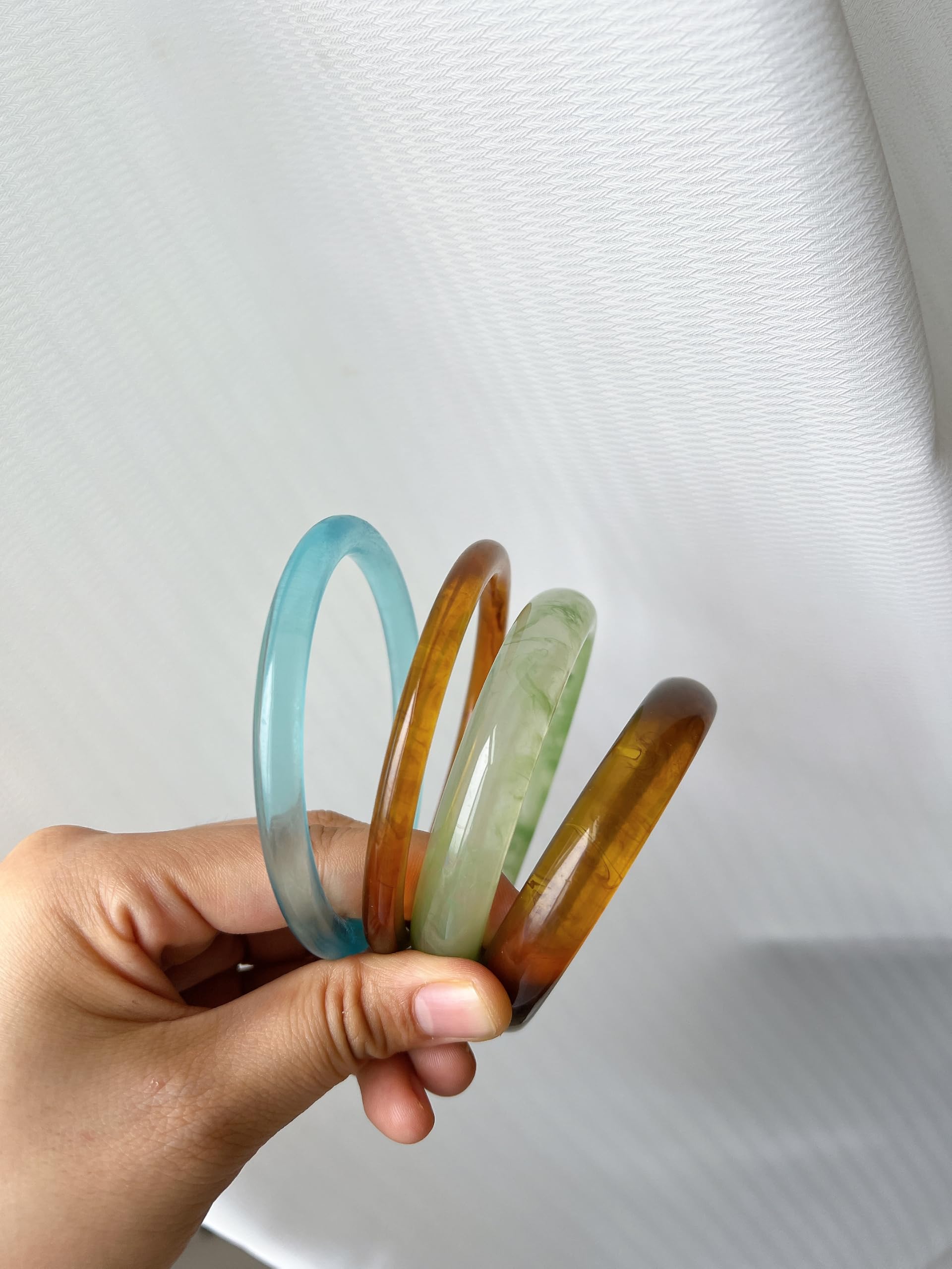 ÌF ME Acrylic Bangles Bohemian Bracelets for Women, Maillard Vintage Acrylic Resin Chunky Bangles Bracelets Fashions Thick Statement bangle Set view 9