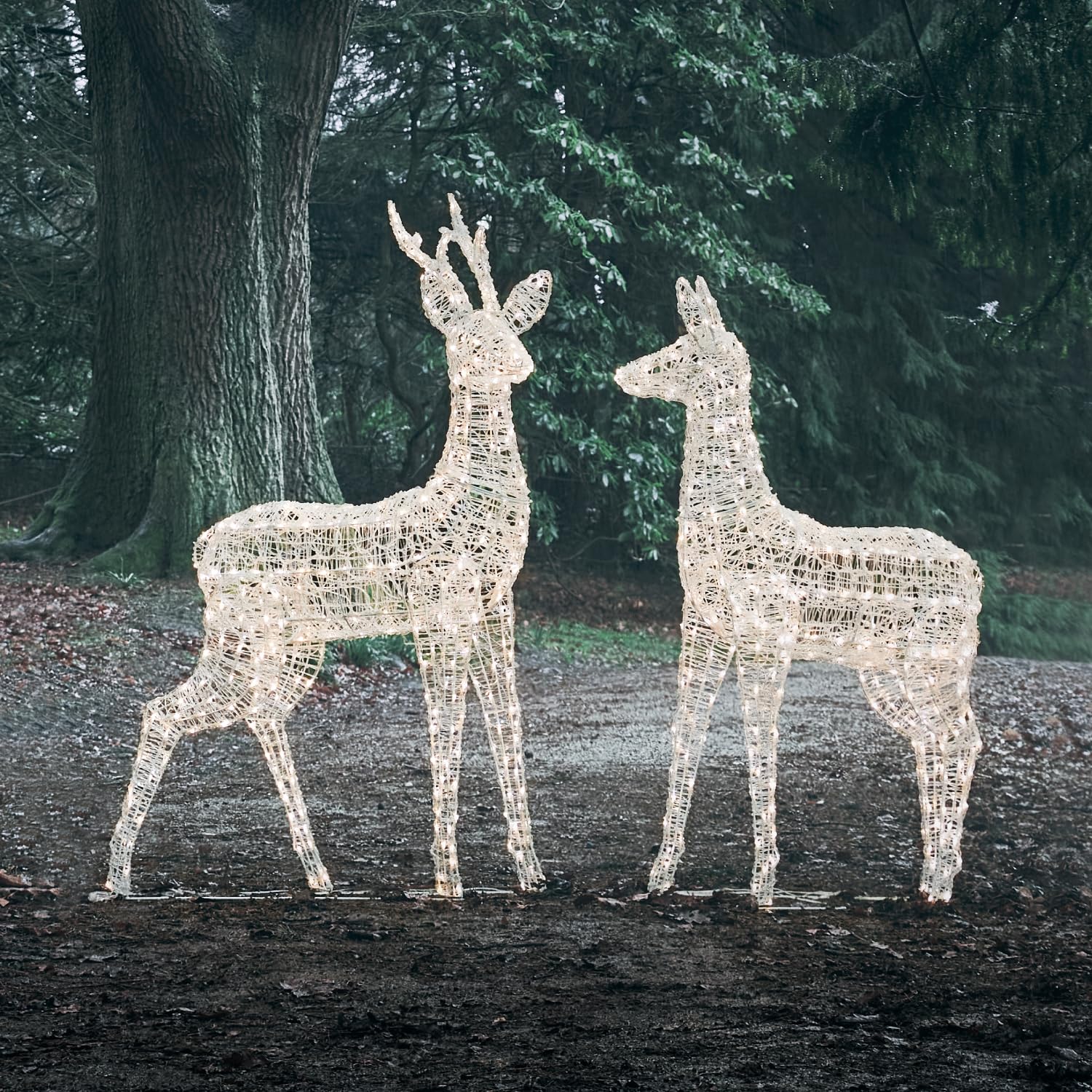 Lights4fun 3-in-1 Swinsty LED Rentier Duo Figur Hirsch 160cm Timer Weihnachtsbeleuchtung Außen und Innen