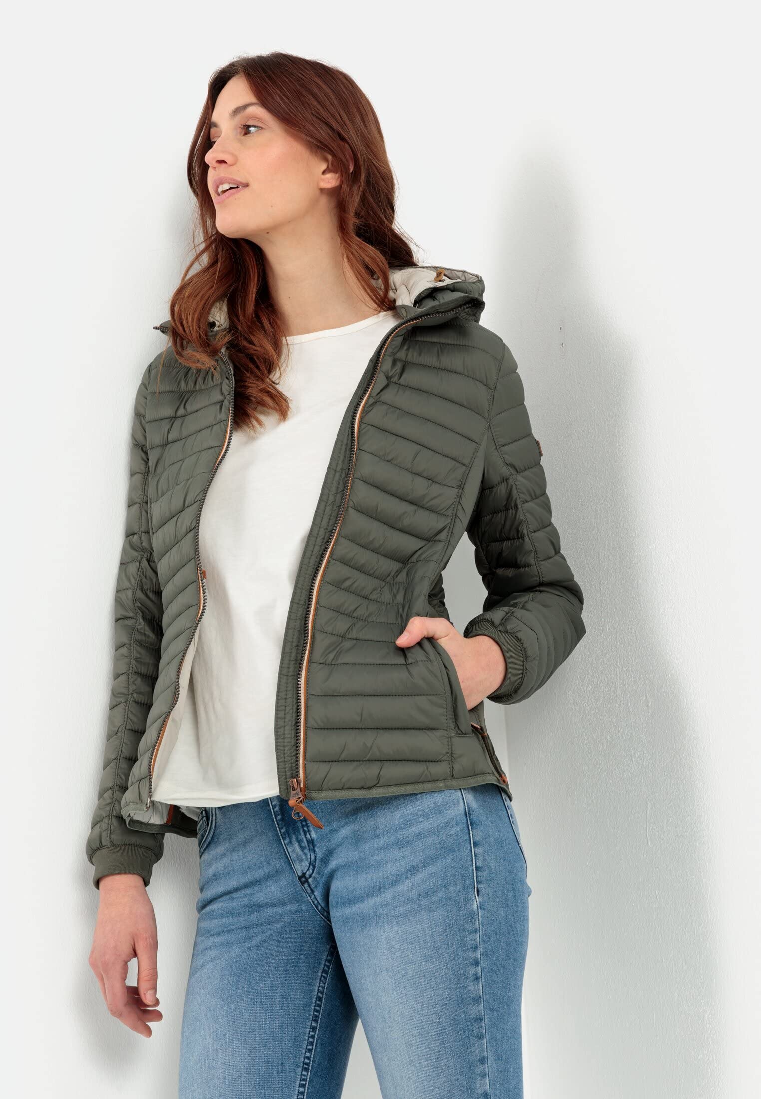camel active Damen leichte Steppjacke mit Abnehmbarer Kapuze