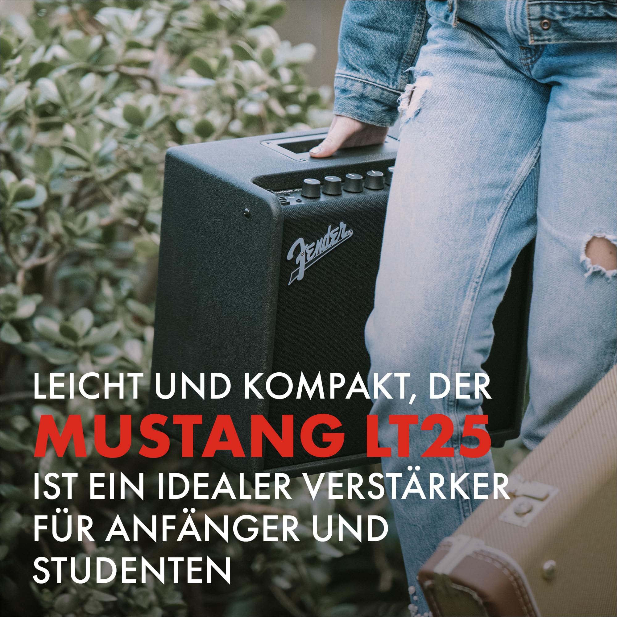 Fender Mustang LT25 Gitarren-Combo-Verstärker, Schwarz | 25W mit 8" Lautsprecher, 30 Presets, FX und USB-Konnektivität