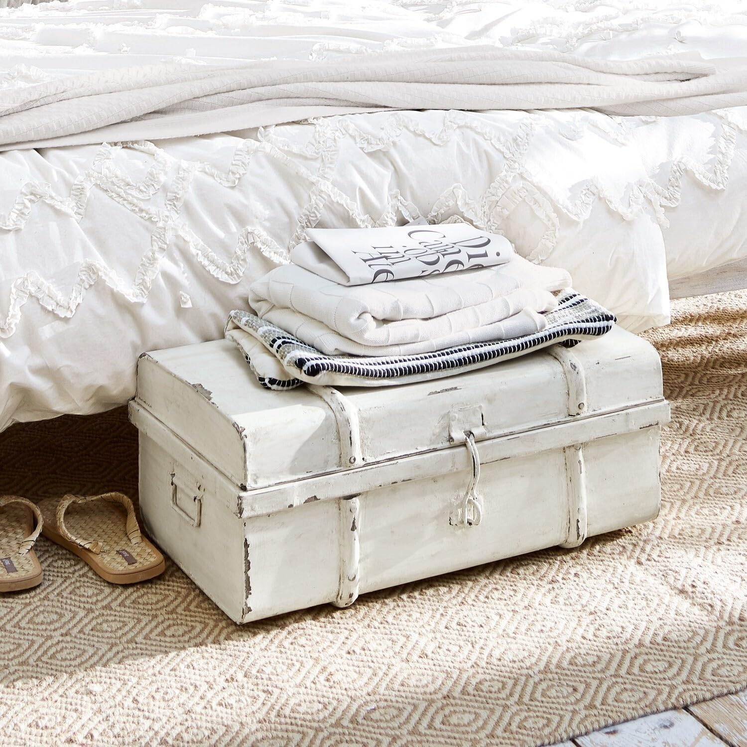 Loberon Riga Coppia di bauli - Design dei bauli antichi - Ferro con Finitura Anticata, Bianco Antico