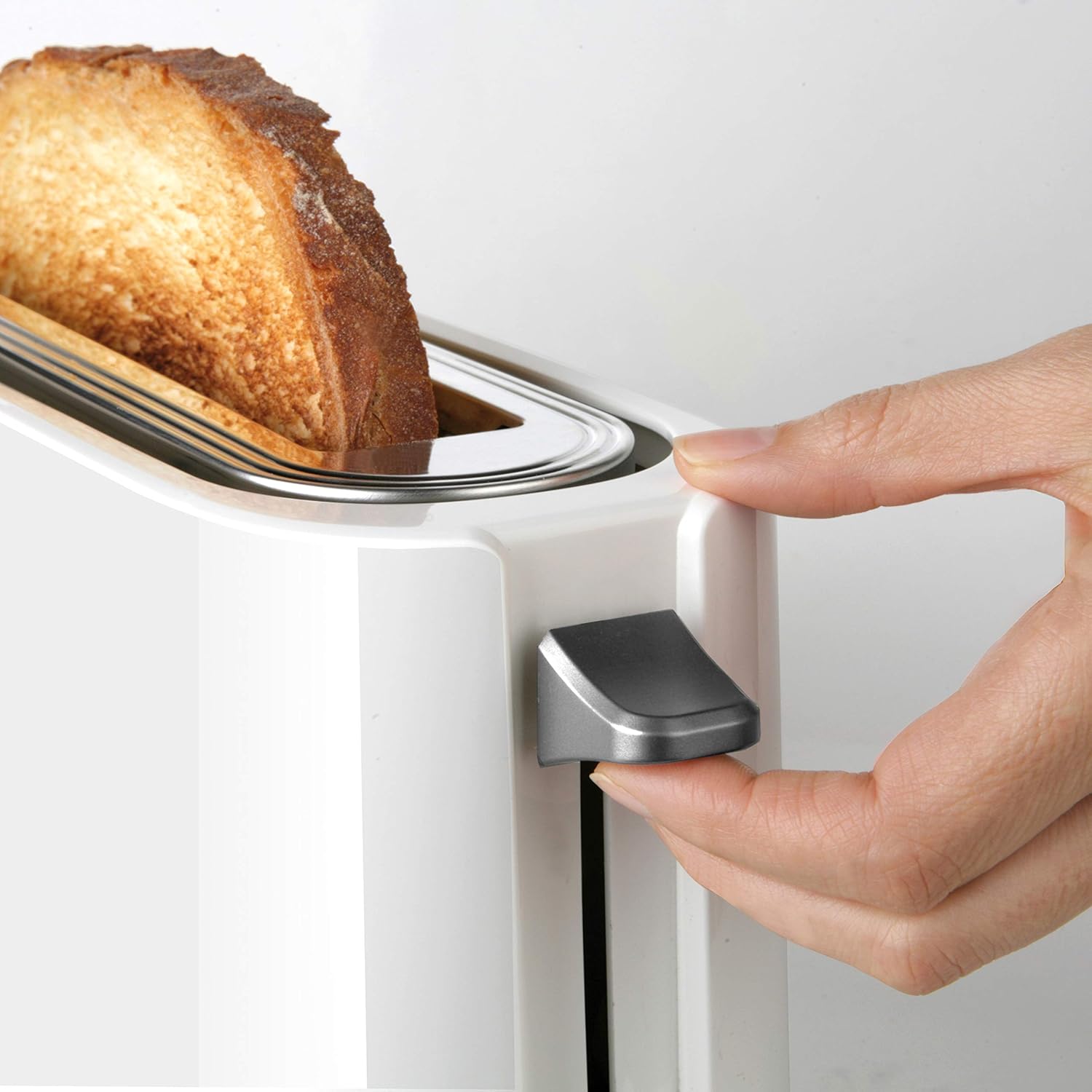 BLACK+DECKER BXTO1001E - Tostapane da 1000W, slot extra large, 7 livelli di doratura, sollevamento extra, funzione stop, alloggiamento cavo, bianco Senza pinze 1 fetta extra lunga - Immagine 3