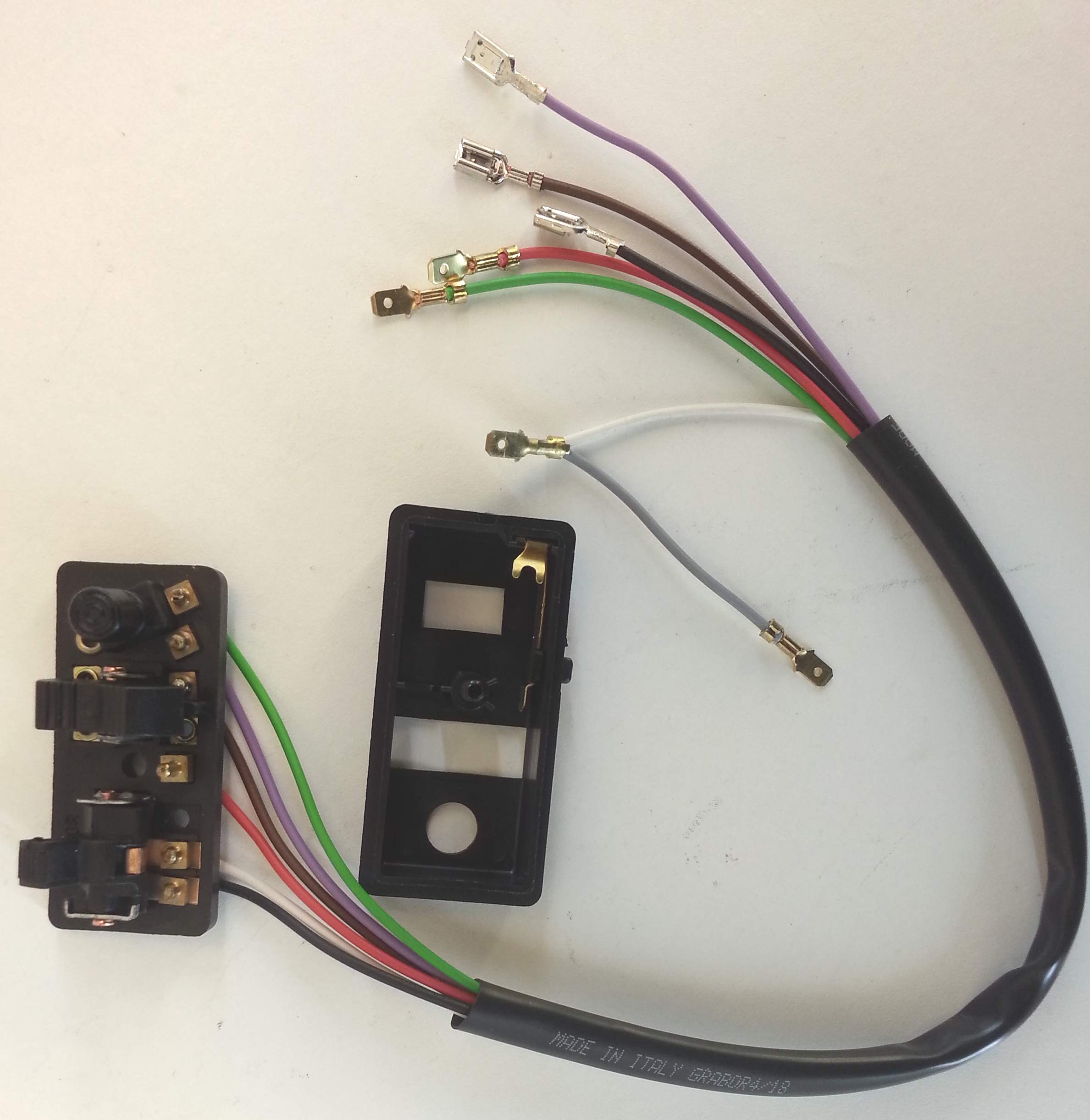 COMMUTATORE INTERRUTTORE DEVIO DEVIATORE fanale clacson compatibile con VESPA 50 special