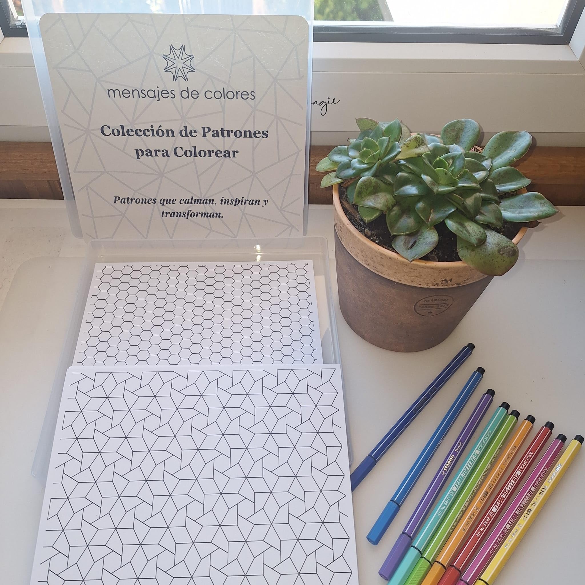 Patrones para Colorear - Ideal para Adultos y Niños – Patrones de 20x20 cm en Cartulina (Patrones con caja de plástico)- Formas geométricas-
