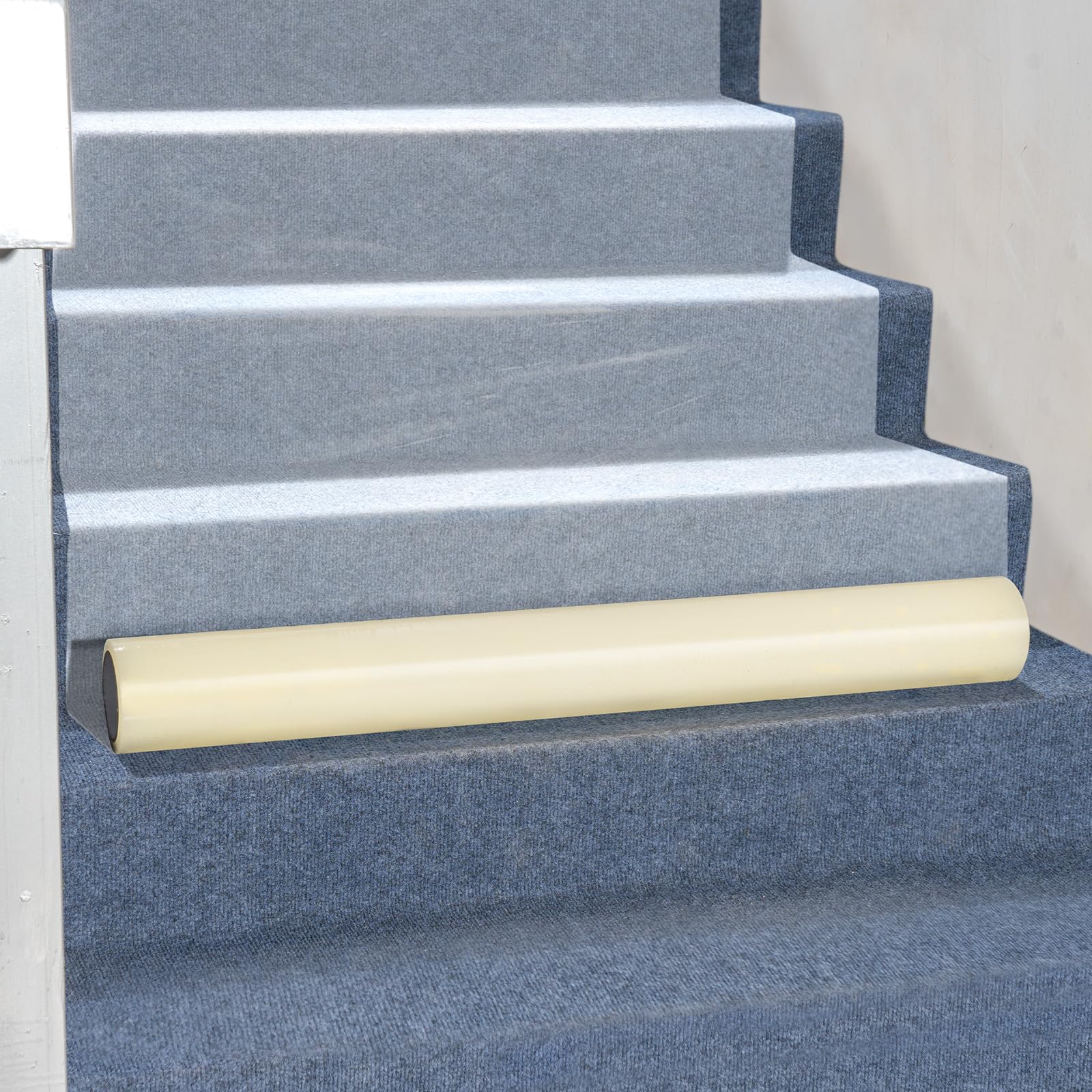 VEVOR Film de Protection de Tapis, 920 mm x 60,96 m, Protecteur de Tapis avec Dos Auto-adhésif, Rouleau de Film Protection Adhésif Polyéthylène pour Construction, Décoration et Rénovation Intérieur