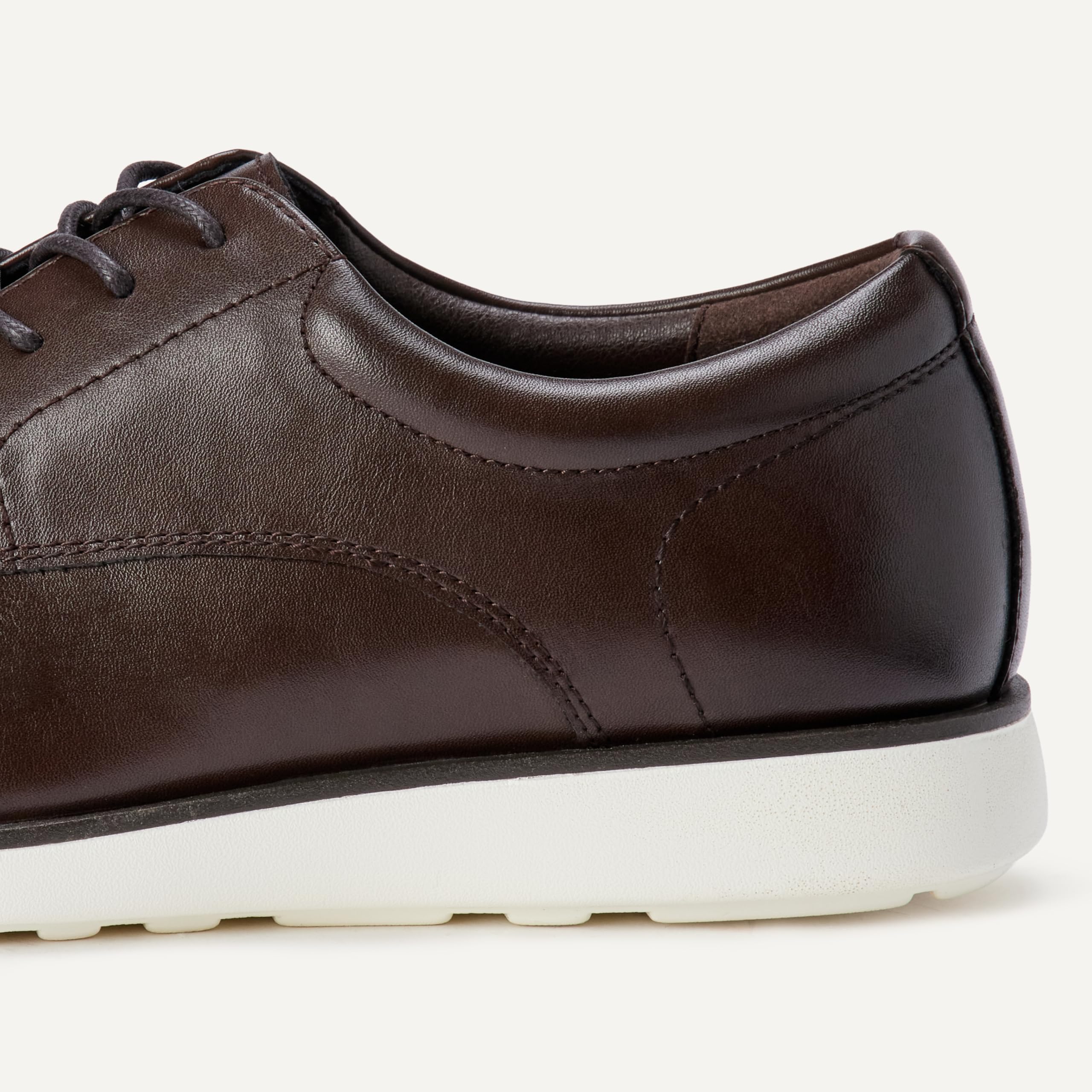 Amazon Essentials Scarpe da Ginnastica Derby Stile Casual Uomo