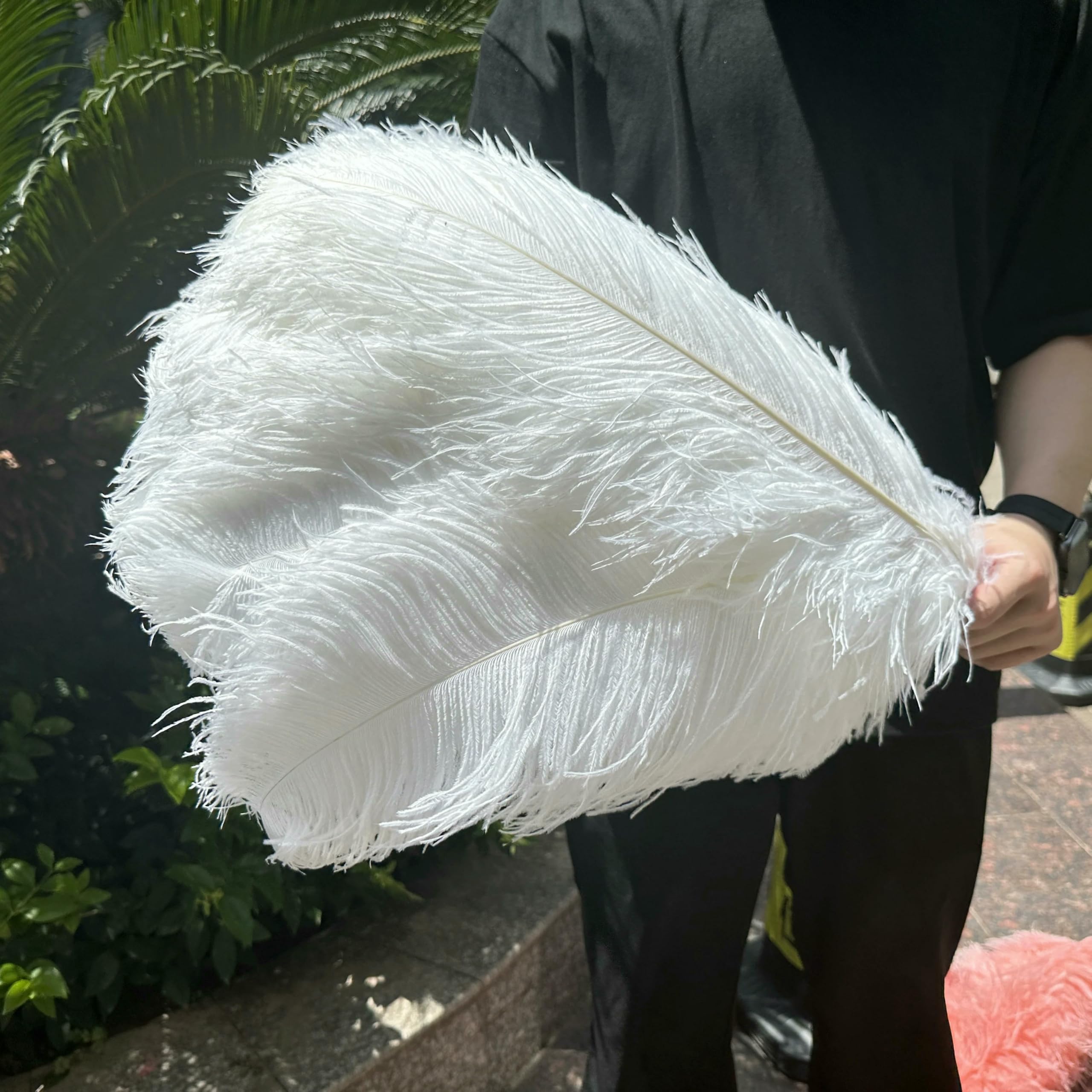Lote de 10 plumas de avestruz de 25-60 cm para manualidades, decoración de bodas, centros de mesa, plumas blancas, color amarillo, 50-55 cm (22-24 pulgadas).
