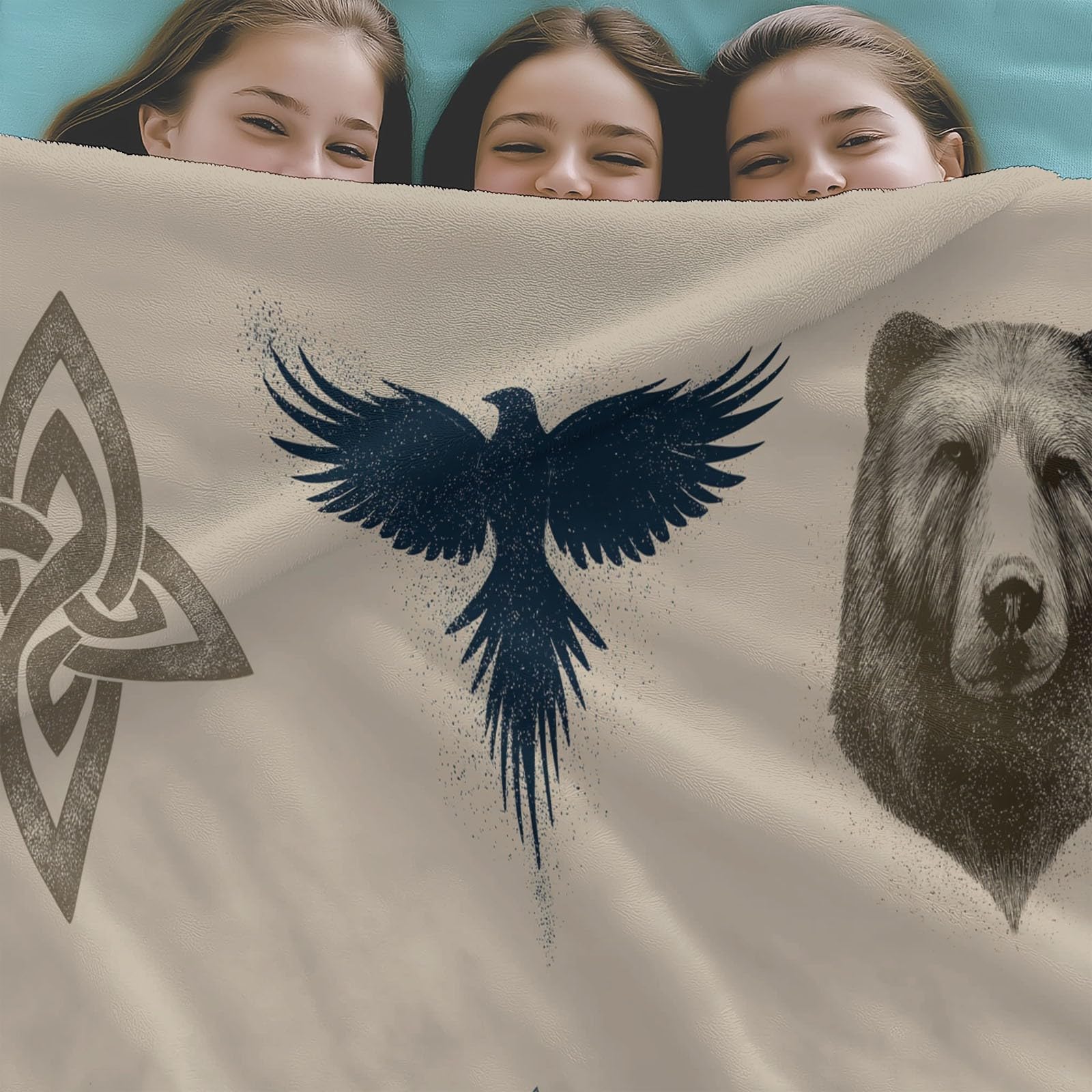 Podwójny koc polarowy 180 x 200 cm Runiczny Wilk Symbol na sofę i łóżko, ciepły i miękki koc z polaru flanelowego, kremowy - do łóżek na sofę i meble