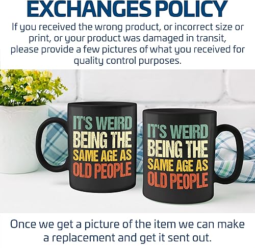 Miniatura 2 de Retro It's Weird Being The Same Age As Old People - Camiseta sarcástica con texto en inglés "It's Weird Being The Same Age As Old People", taza de