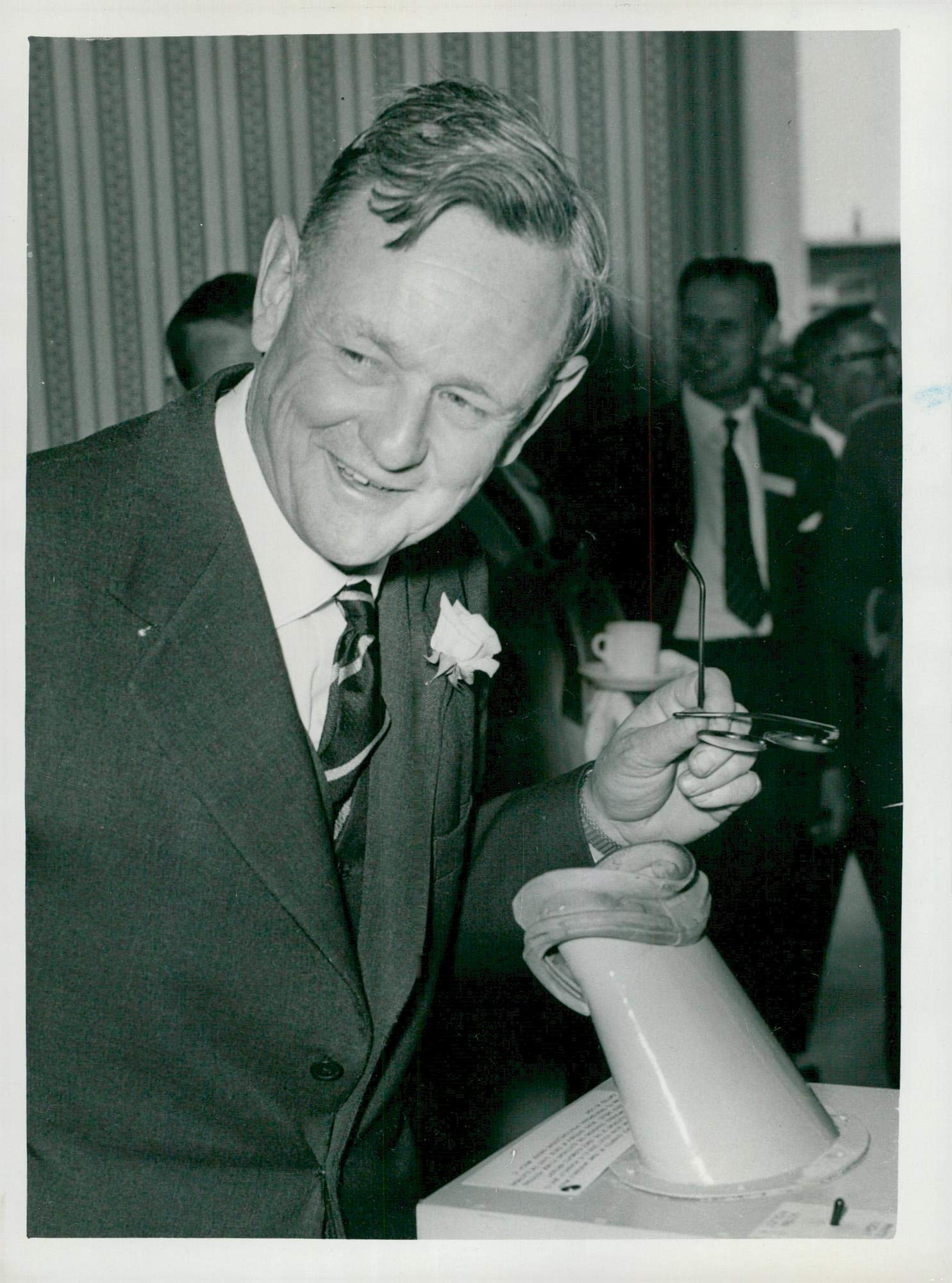 Vintage photo of Quintin Hogg opens the new laboratory Warren Spring Laboratory in Stevenage