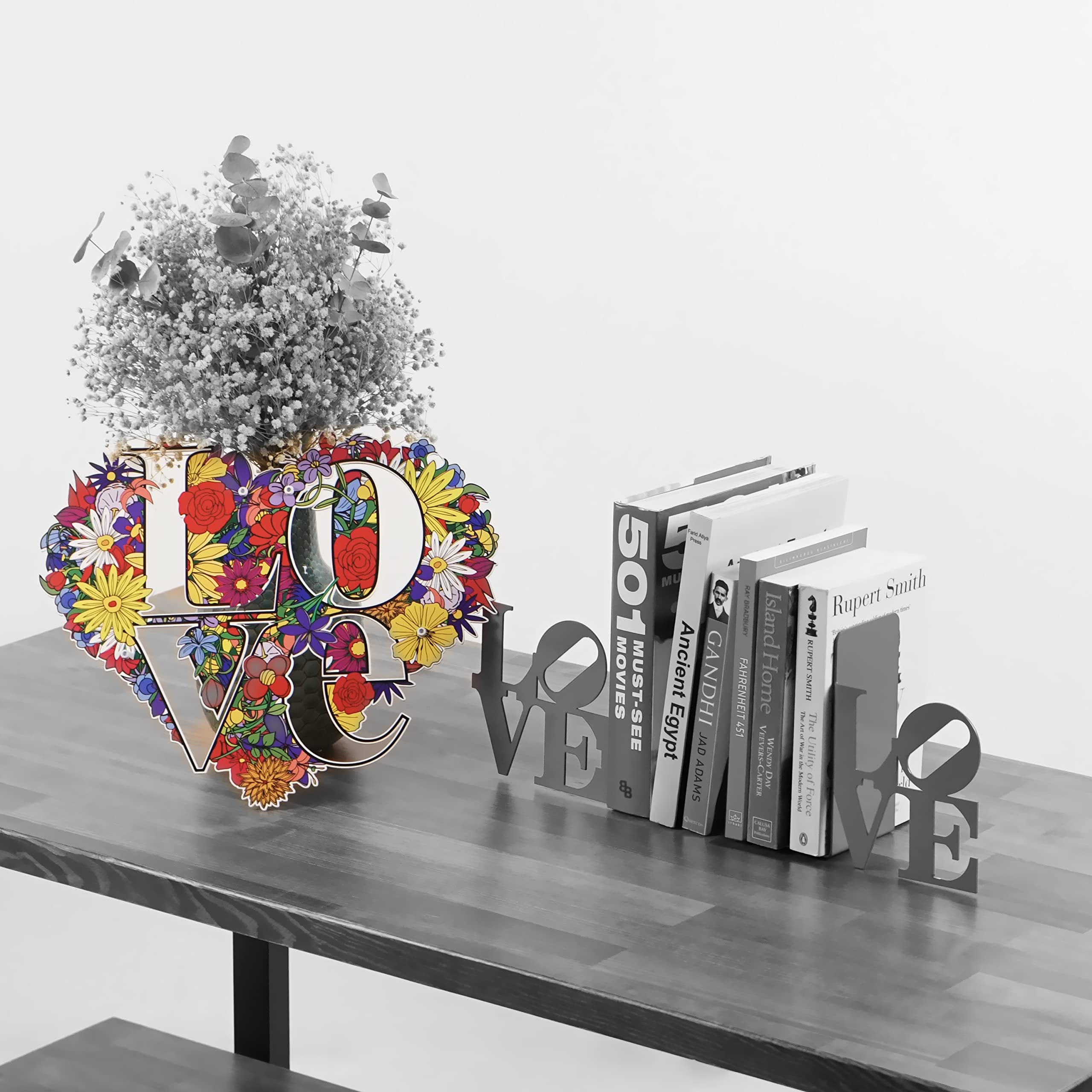 Love on Flowers - Stampa artistica da parete in metallo con stampa UV | Targa in metallo a forma di cuore, regalo per San Valentino, targa decorativa per coppie (53 x 45 cm)