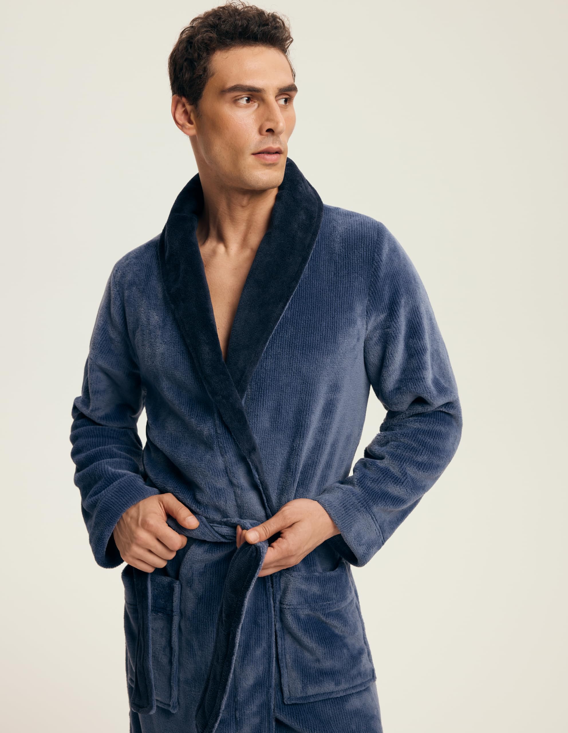HENDERSON Men's Dressing Gown with Pockets Belt Sauna Gown Made of Microfibre Soft Warm Long Fluffy L - XXL Dark Blue