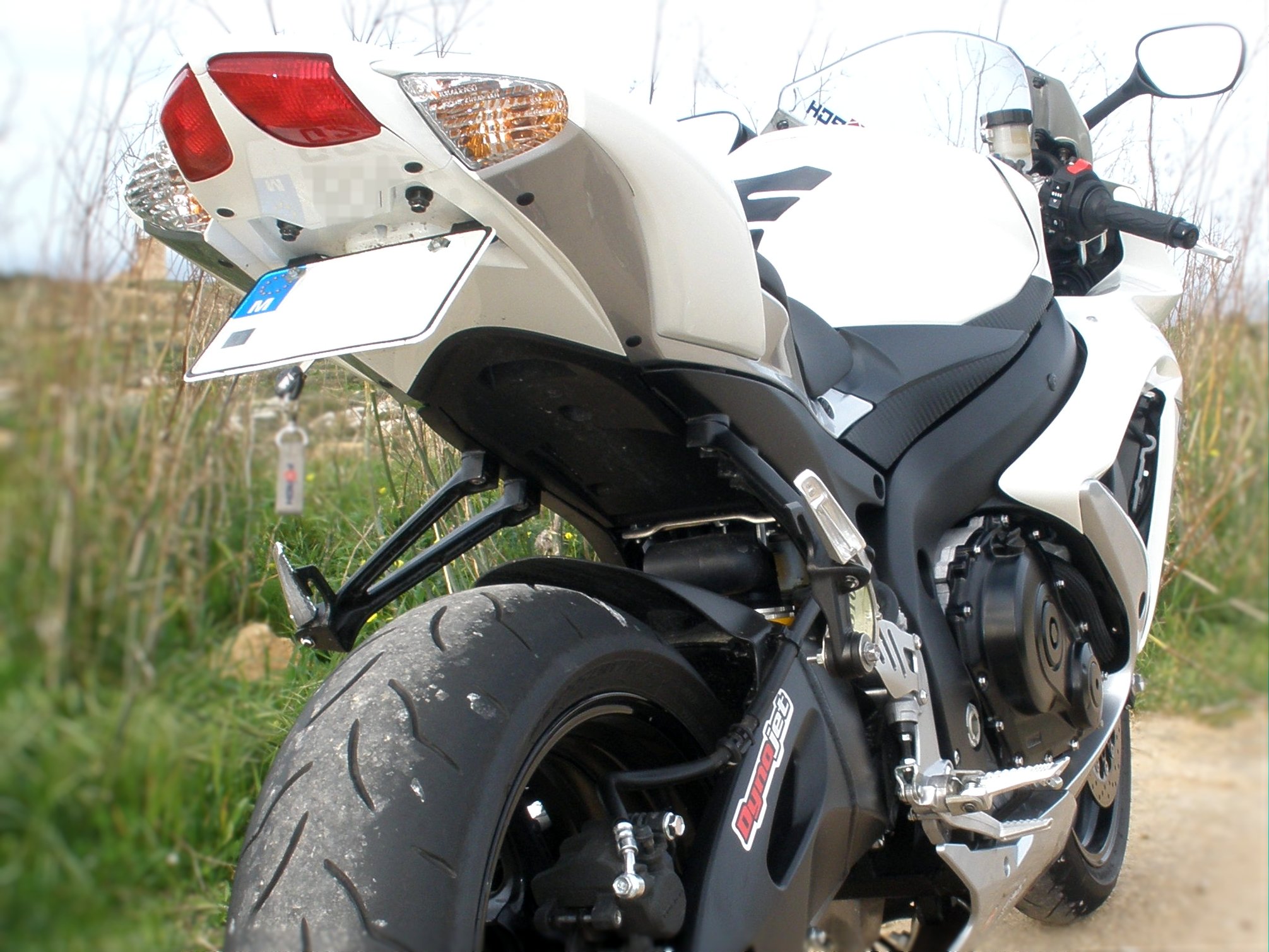 Amazon.com: Fender Eliminator/Tail Tidy for the Suzuki GSX-R600