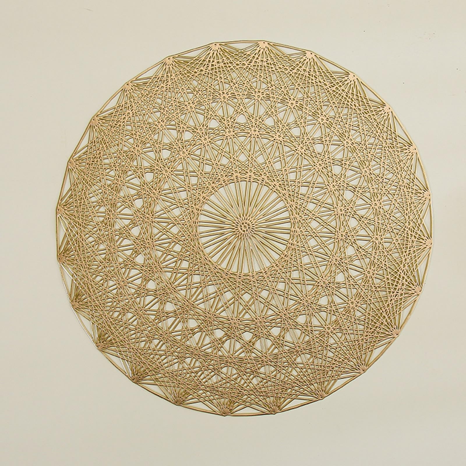 Epinki Zestaw podkładek stołowych w stylu boho 38 cm, PCW, puste geometryczne linie, okrągłe, antypoślizgowe, zmywalne, do kuchni, restauracji, hotelu, złote, 8 szt