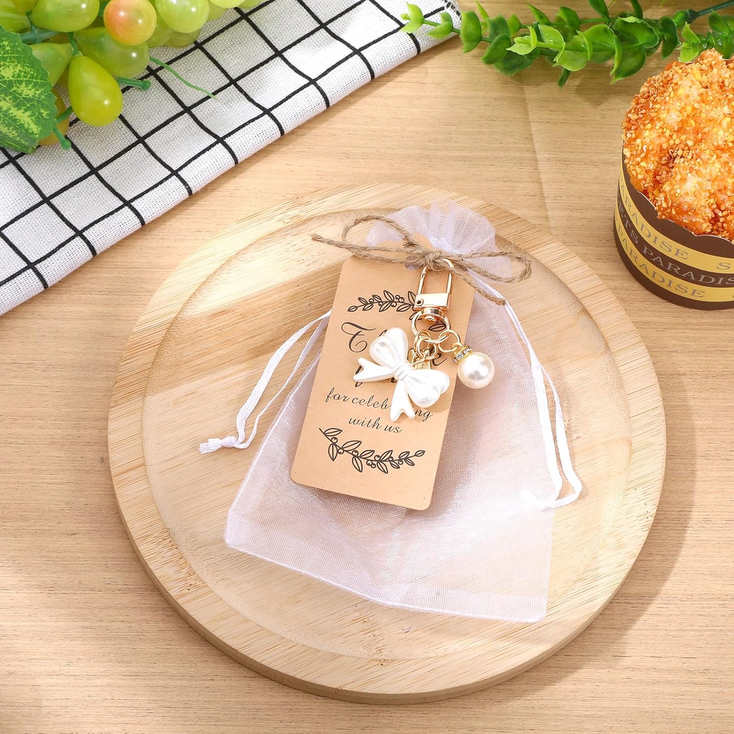 20 Set Bow Keychain Bridal Shower Favors Wedding Favors for Guests Includ Bow Pearl Keychains Thank You Cards & Gift Bags Party Souvenir for Baptism Bridal Shower Wedding(White) - Image 5