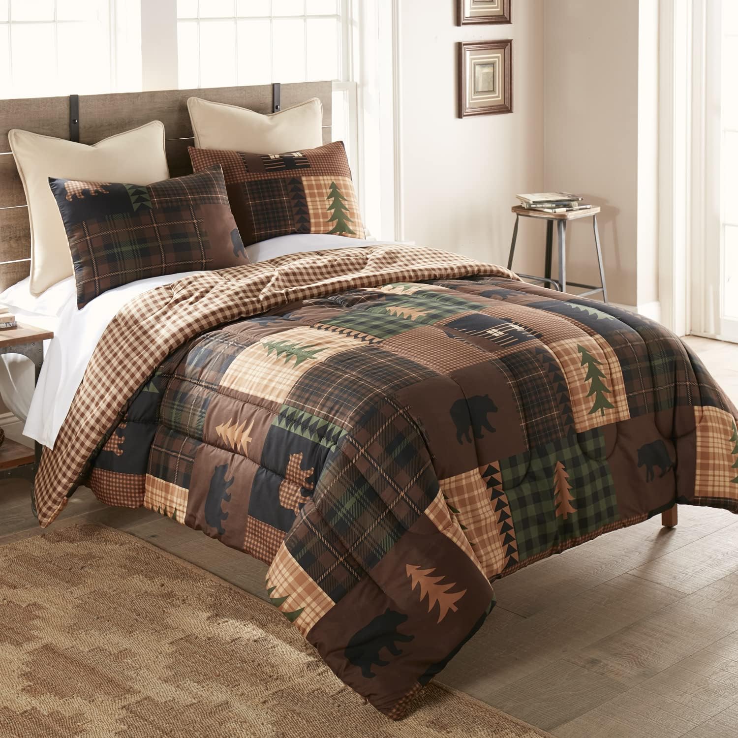 Donna Sharp Brown Bear Cabin-Queen Comforter Set, Measures 90 x 90, Includes 1 Comforter and 2 Standard Shams, Machine Washable