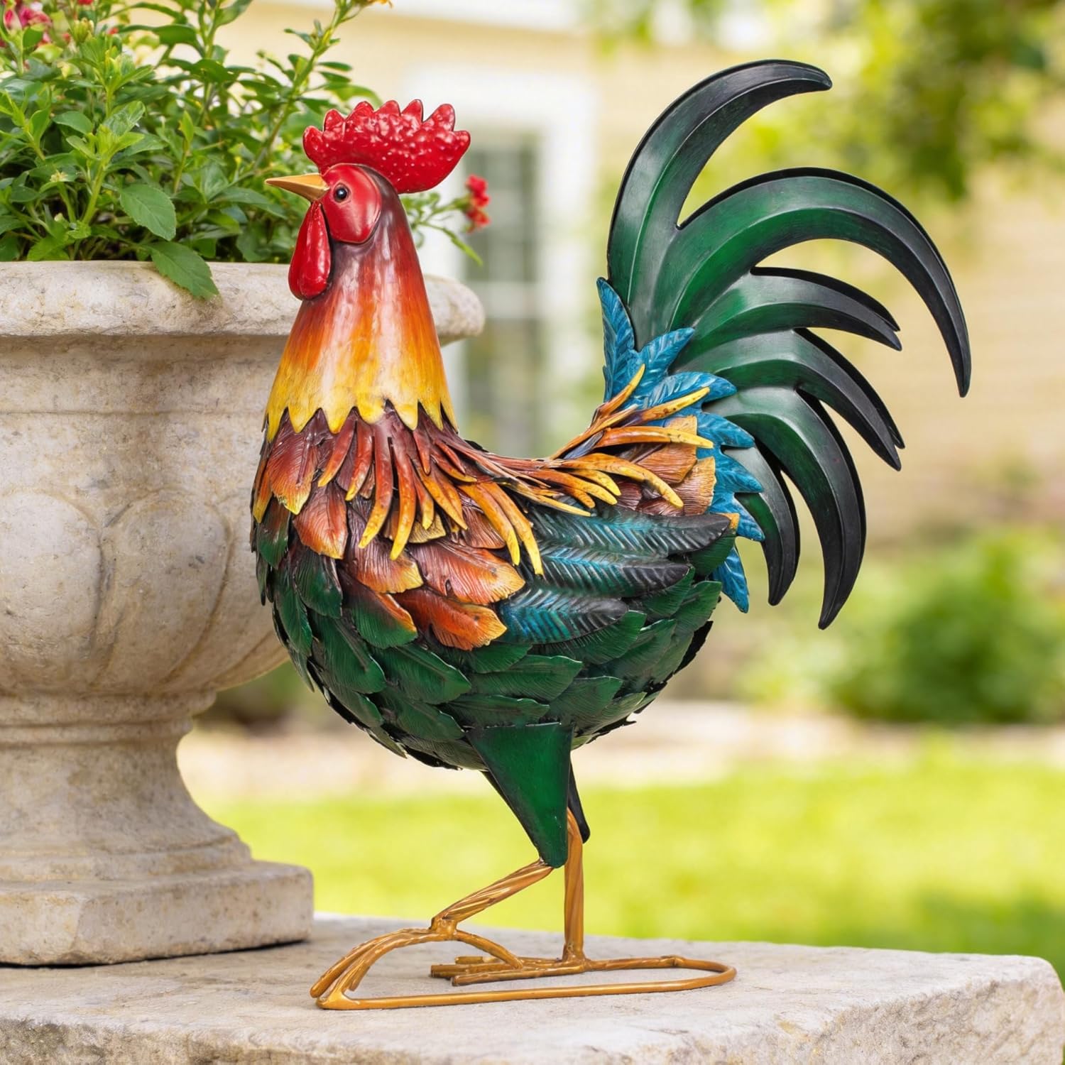 Metal Rooster Decor Garden Statue,Chicken Yard Art Decoration Outdoor Sculpture for Backyard Patio Kitchen Lawn Ornaments,Birthday Housewarming Gifts for Women Mom