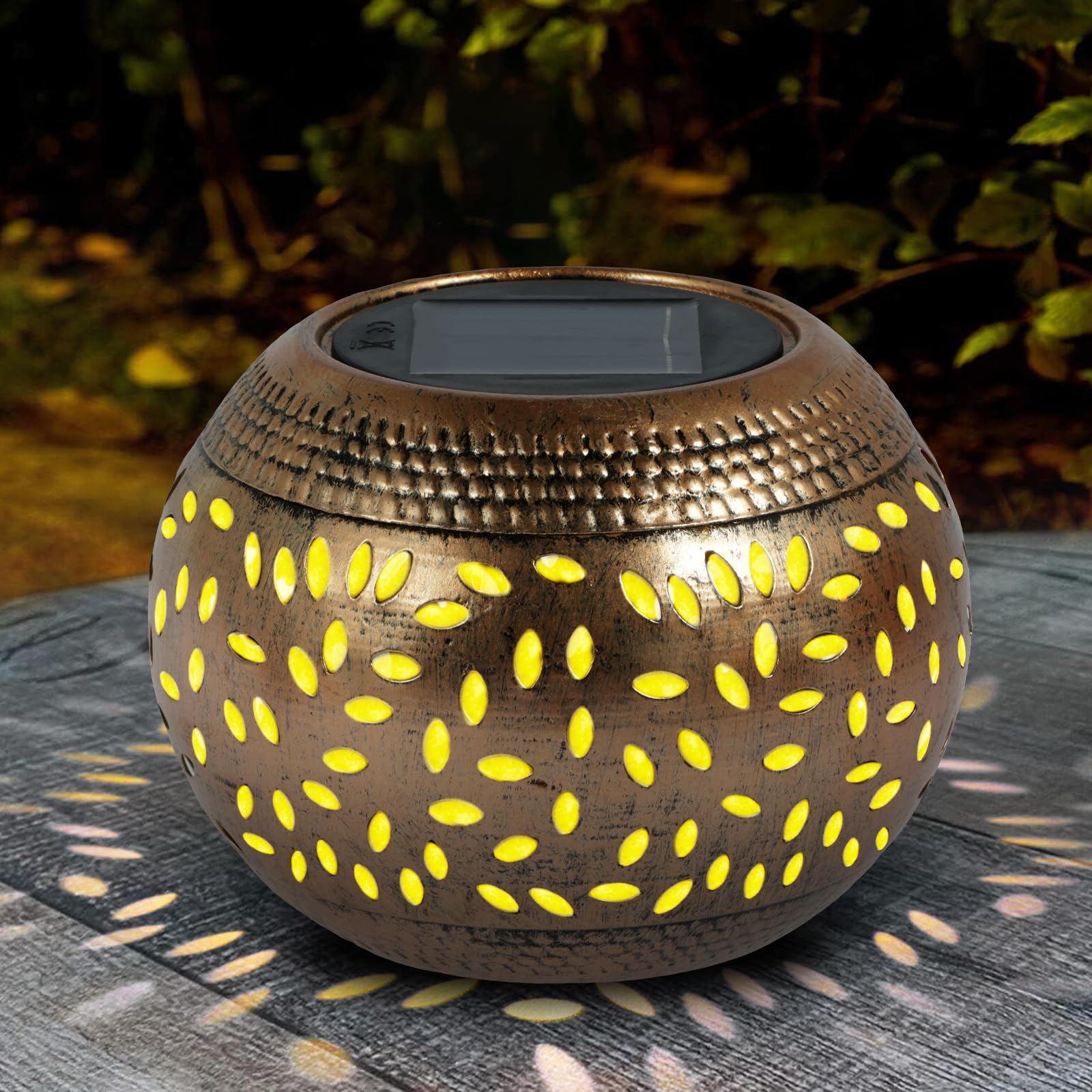 Foribyw Bronze Vintage Solar Lantern - Ip44 Waterproof Metal Light For Outdoor Garden, Patio, Yard, Fence, Lawn With Auto On/Off (Bronze) [Energy Class A+++]