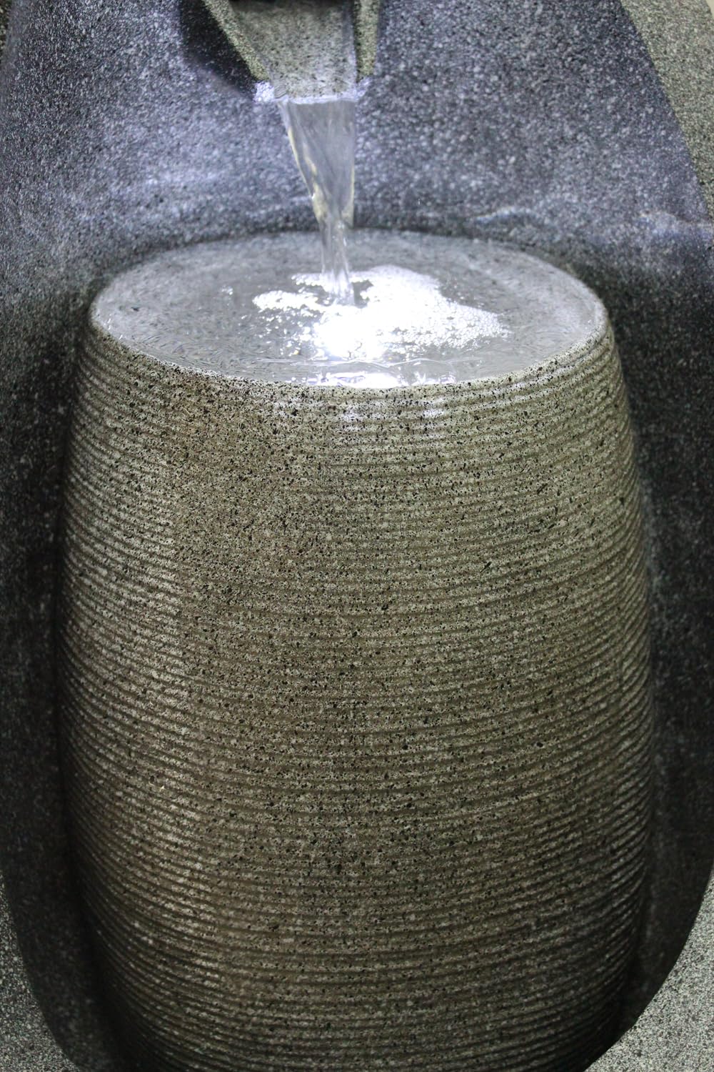 Fontaine de jardin moderne avec éclairage LED 83 cm Fontaine à sauter BK704 Jeu d'eau en cascade aspect pierre
