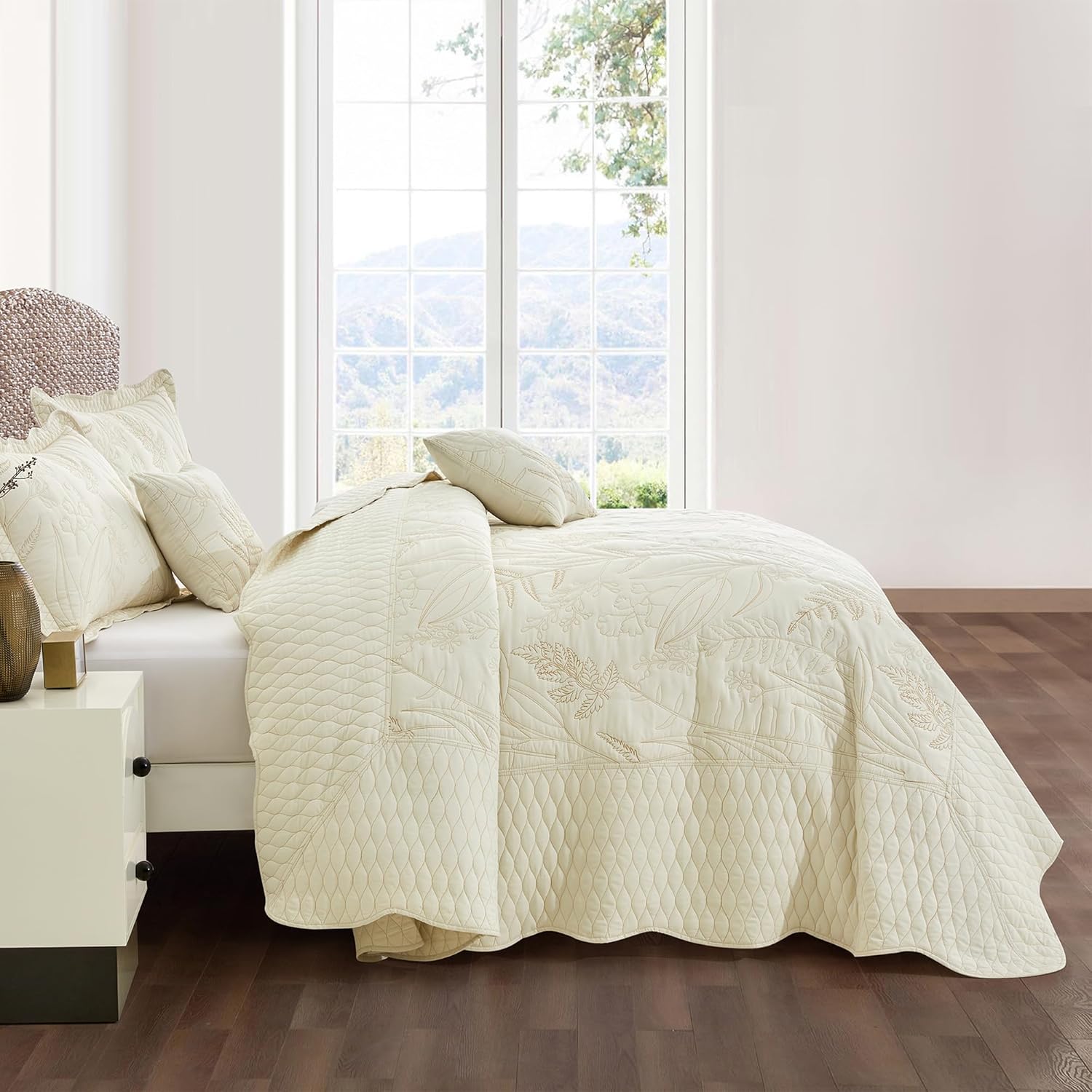 Botanical Oversized Bedspread King Size - Leaves Pattern Stitching Quilt Set - Elegant & Fresh Style Bedding Coverlets, Reversible, Lightweight, 5 Piece, Ivory - Image 4