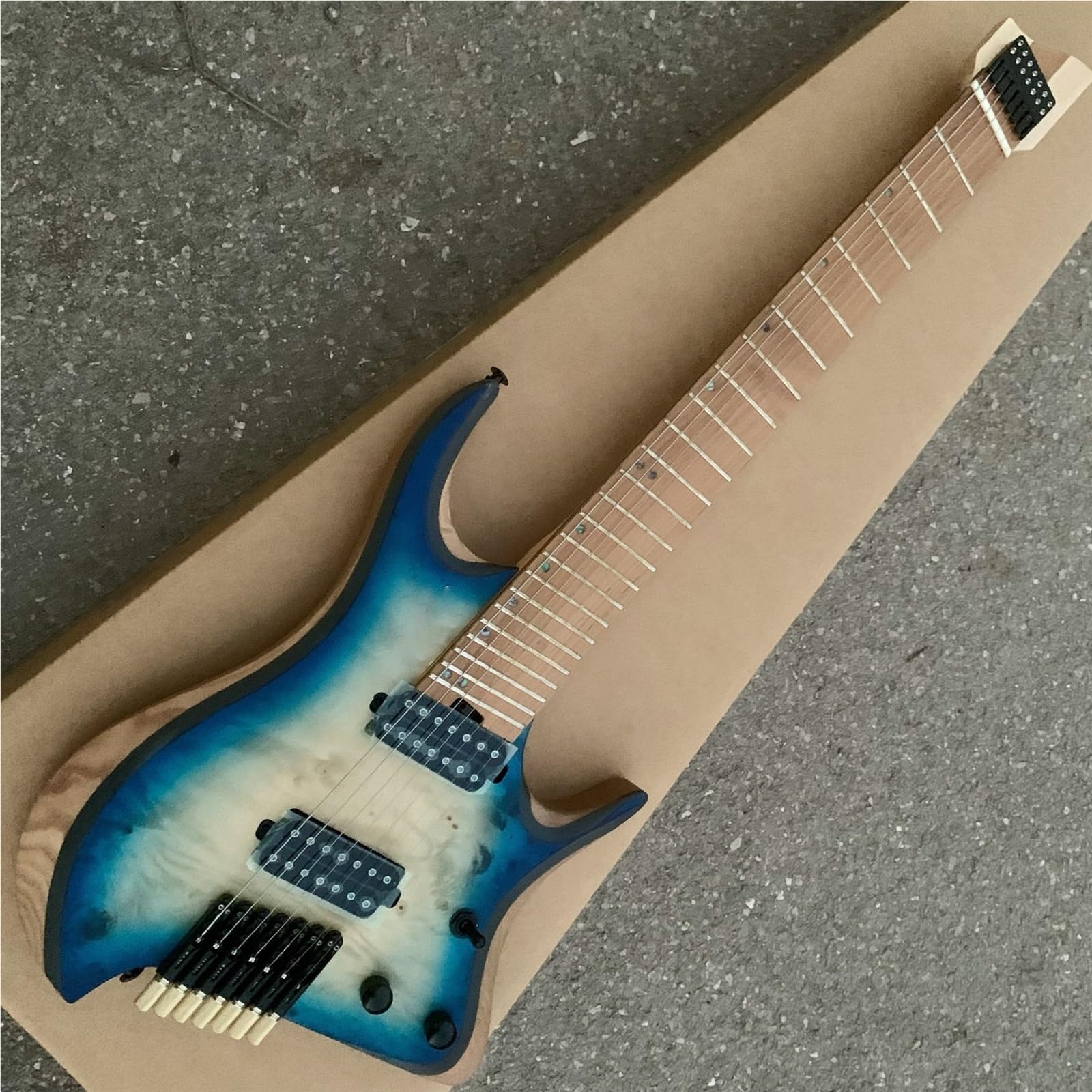 Kit de iniciación de guitarra eléctrica, traste oblicuo de siete cuerdas, guitarra eléctrica sin cabeza con superficie azul