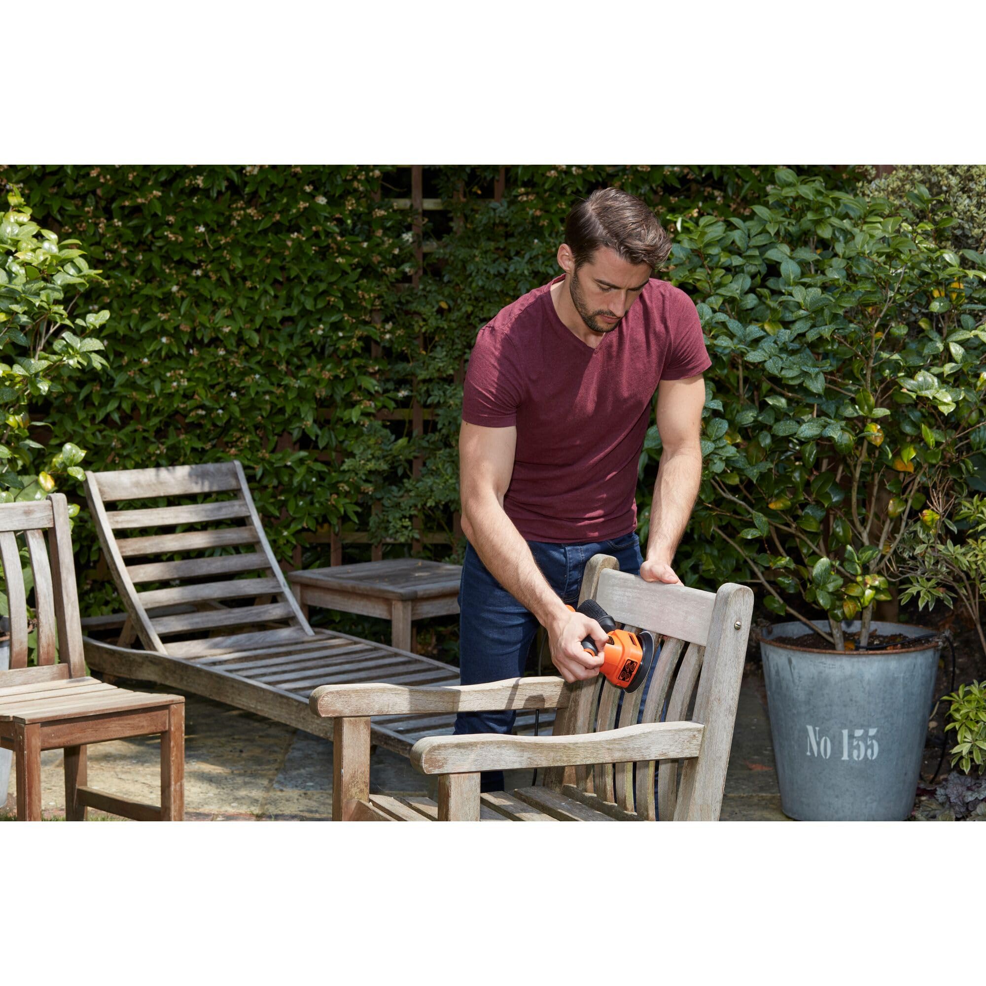 BLACK+DECKER bew200 K de QS 4 en 1 – Lijadora orbital (,, excéntrico lijadora triangular y dedos lija Función, 200 W, con recipiente de captura de polvo y fijado, incluye accesorios + maletín)