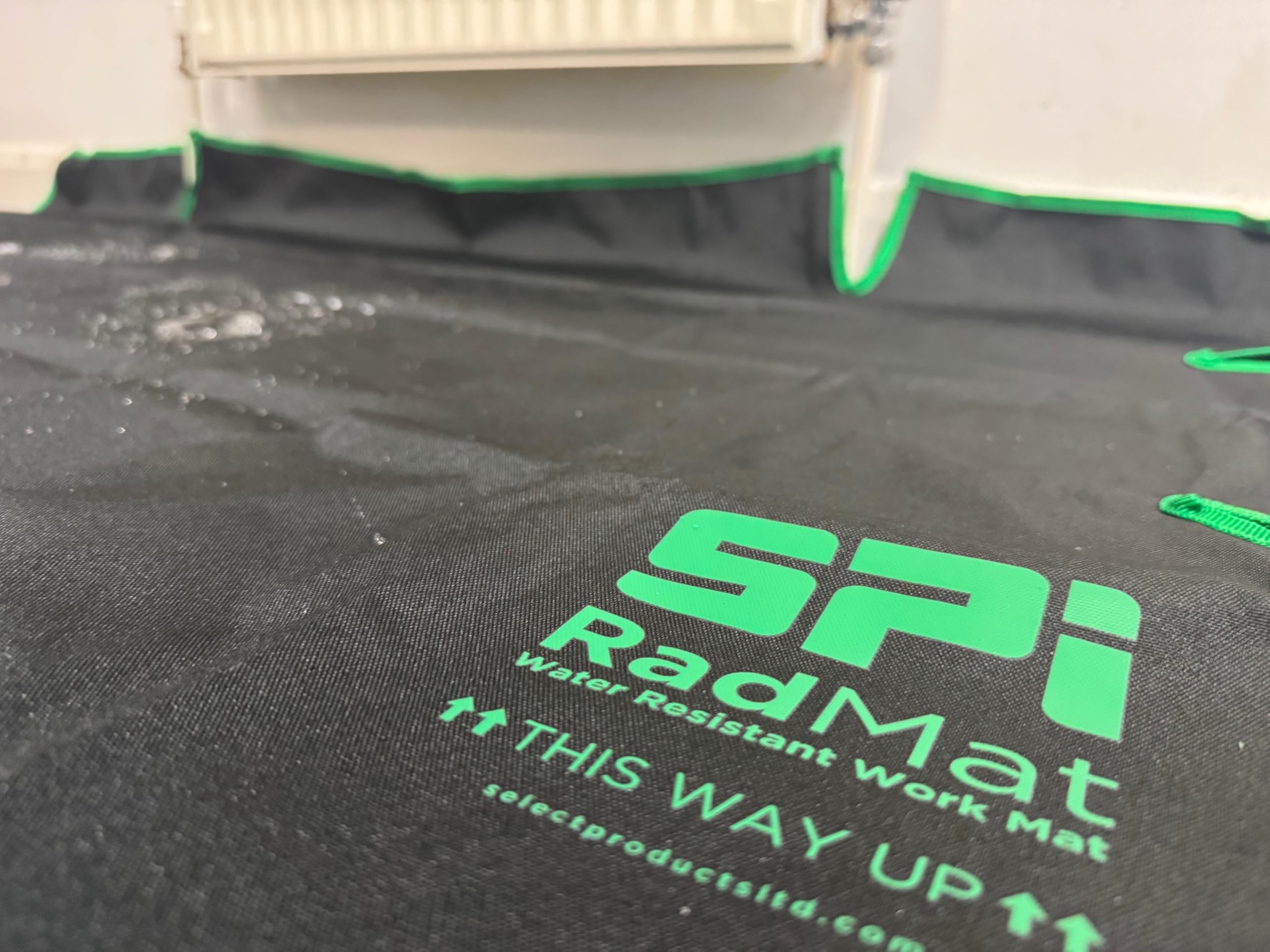 Telo Protettivo Impermeabile 147x80cm Per Idraulici - Antiscivolo, Per Caldaie E Radiatori