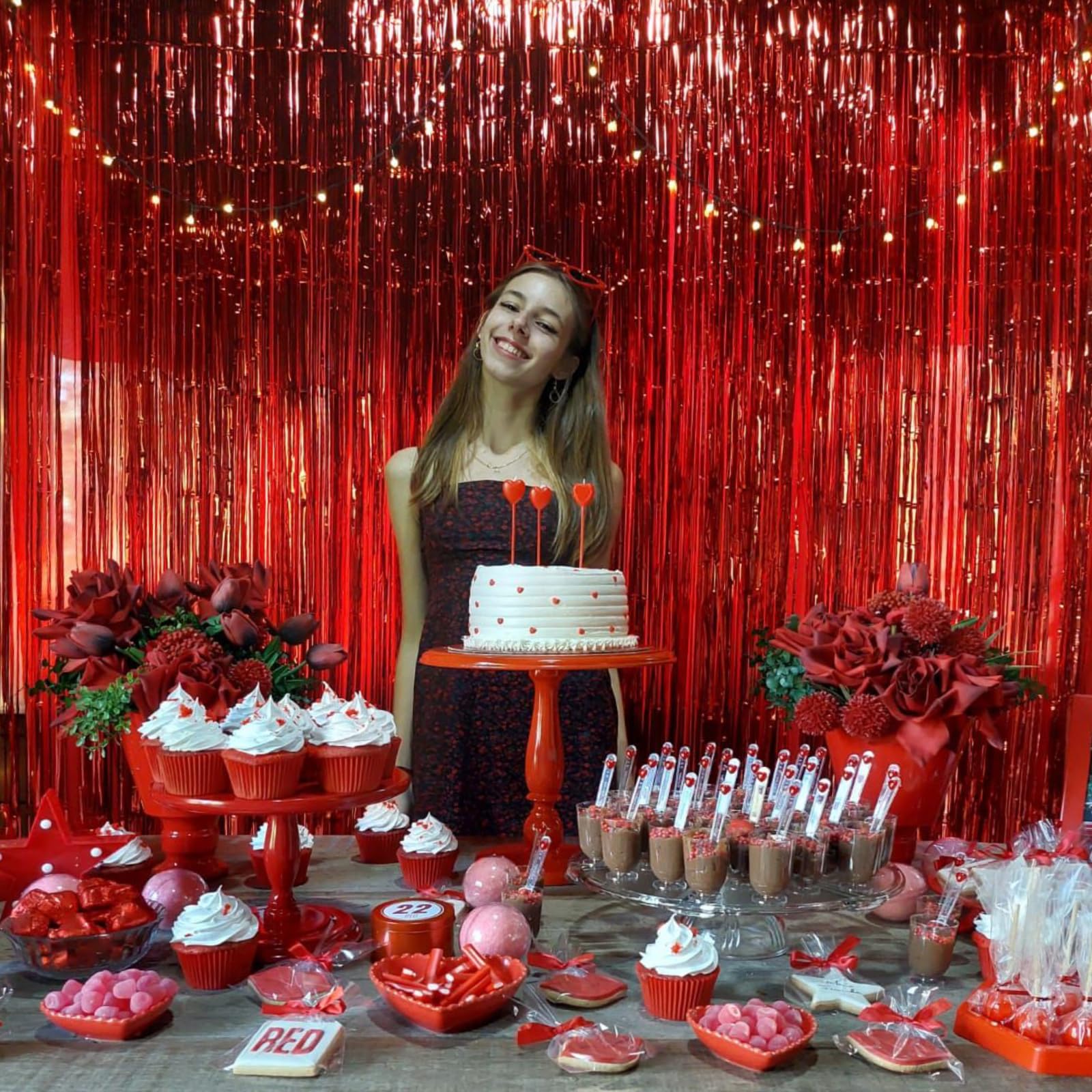 CANREVEL Confezione da 2 tende con frange rosse da 9 x 20 m, decorazioni per feste di compleanno, sfondo a frange per feste di compleanno, Natale, San Valentino