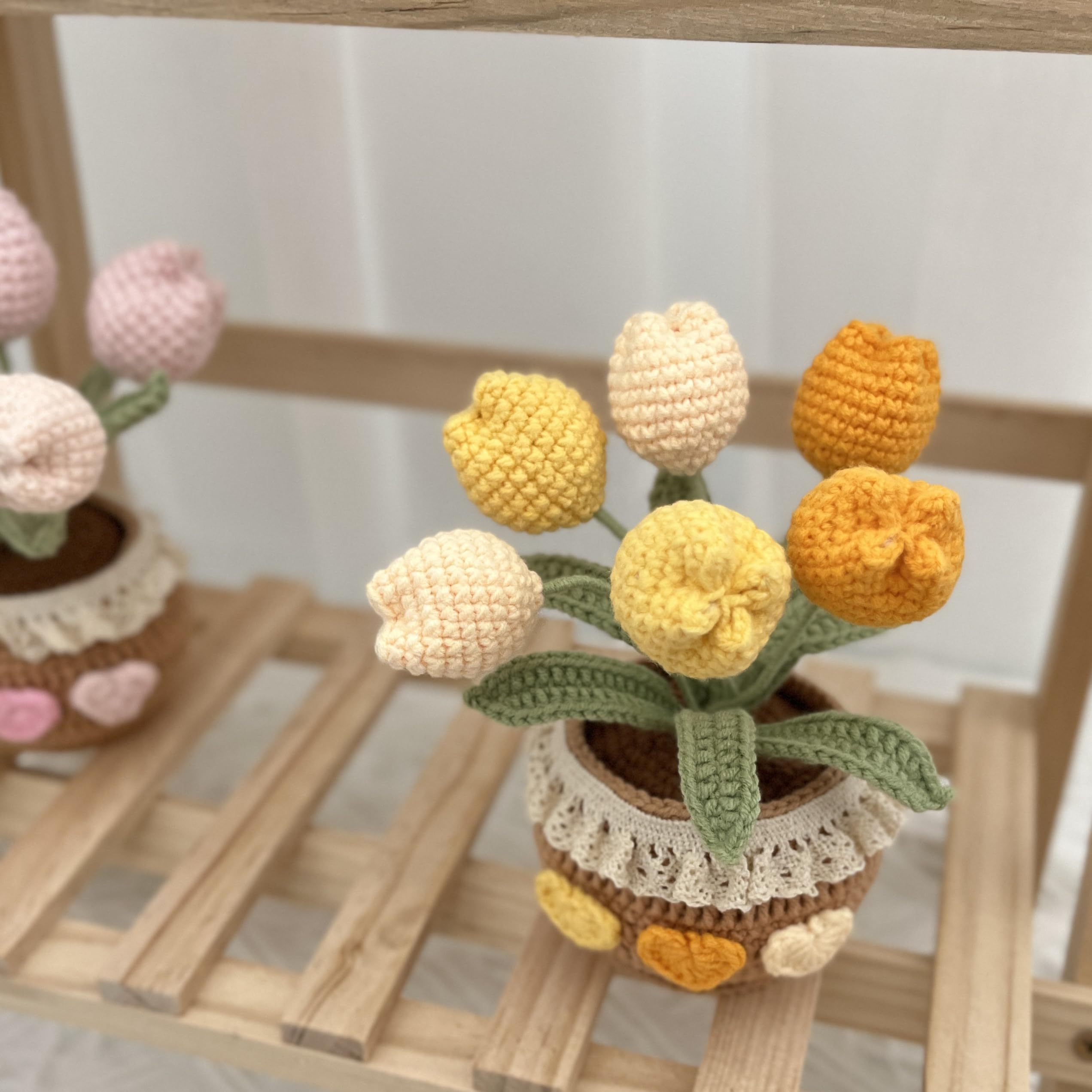 Amazon｜JOMODECOR ハンドメイド かぎ針編み チューリップブーケ