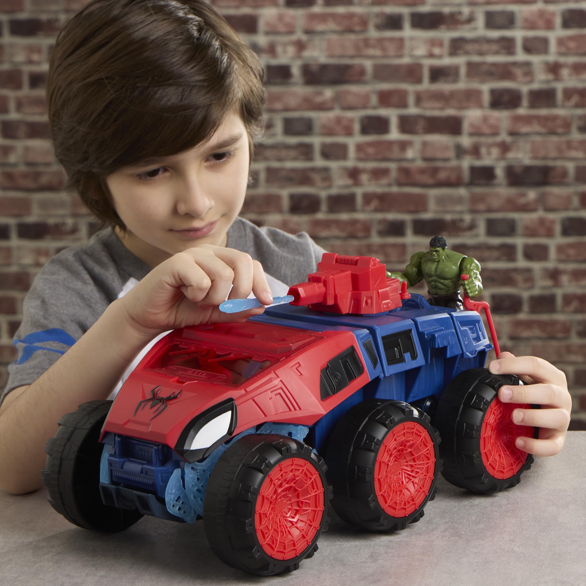 Marvel Spider-Man: Brand New Day 2-in-1 Super Mampf-Fahrzeug, Fahrzeug für Action-Figuren (11,4 cm), Superhelden-Spielzeuge und Figuren, ab 4 Jahren
