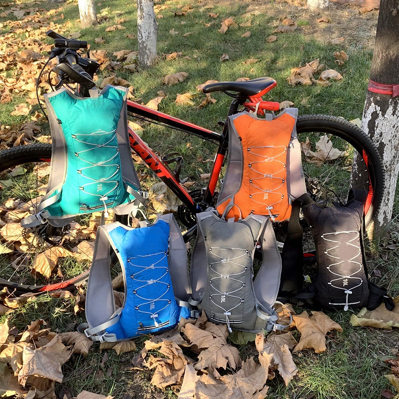 Zaino idratante Ultraleggero, Traspirante e Impermeabile con Sacca d'Acqua da 2L,Comodo da Bere,Borsa con Tracolla, per Escursionismo, Ciclismo, Arrampicata - 10L/370g