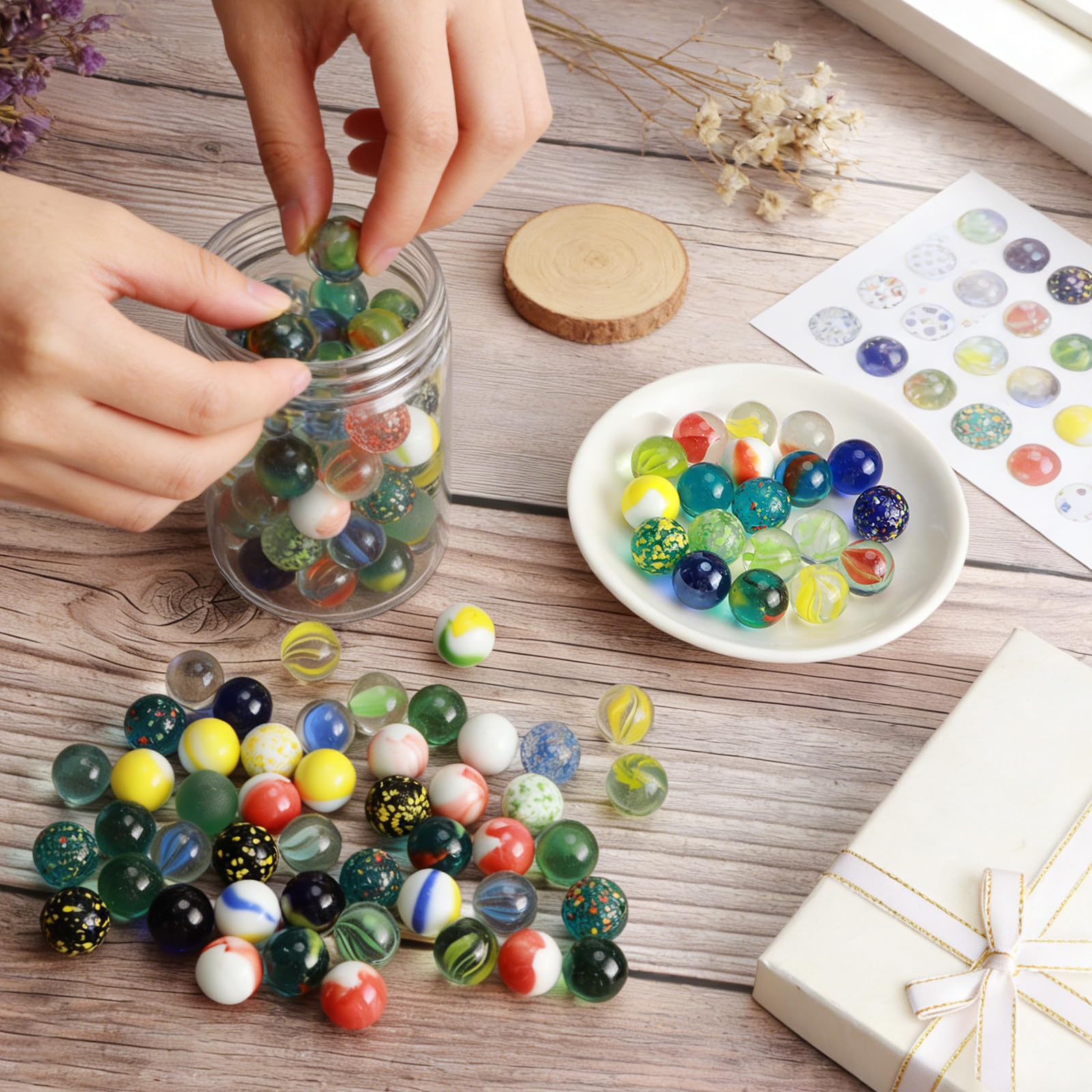 JSMTKJ 100 Canicas de Cristal Pequeñas, Juego de Canicas, pequeñas canicas de Cristal 16 mm Coloridas para Máquina de Juegos, Decoración de Plantas, Pista de Canicas