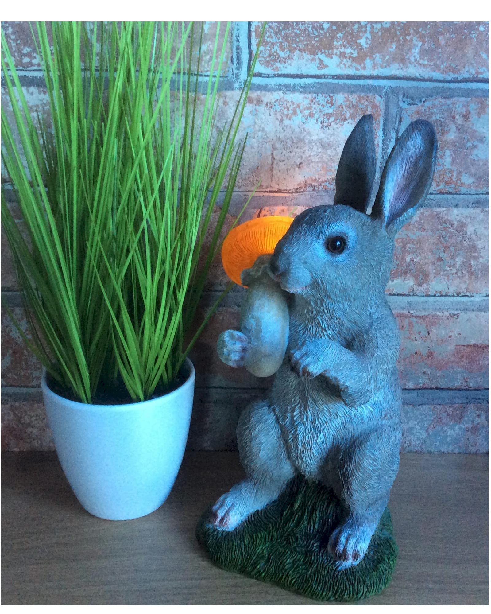 Naturecraft Country Living Grey Rabbit Solar Light - Image 4
