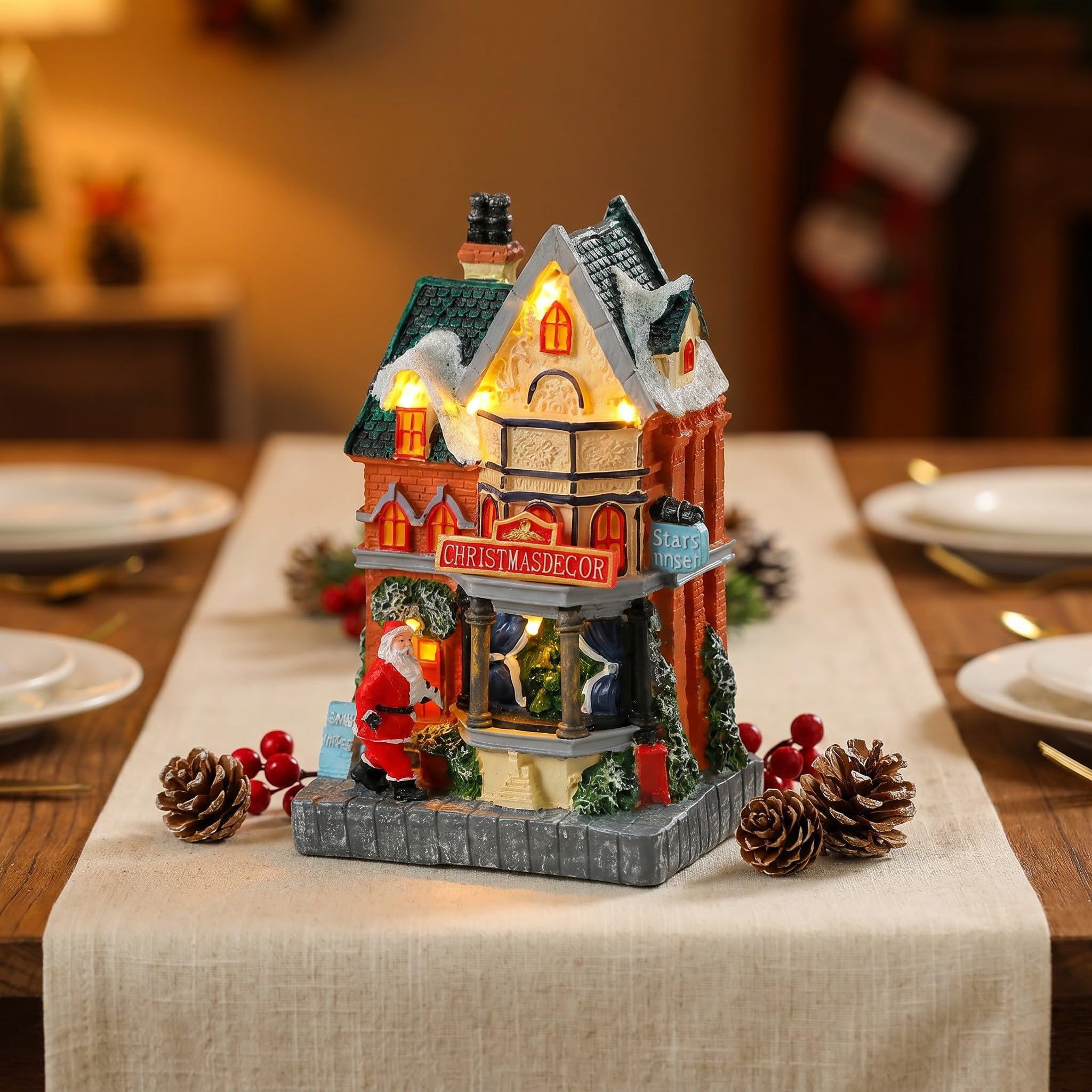 INOOMP Statuetta di casa di Babbo Natale a LED - Piccola casa illuminata per Villaggio Natalizio - Mini Decorativa in Resina per Scena Natalizia, Ideale per Feste e Decorazioni da Tavolo.