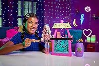 Vista 2 de Monster High Muñeca y juego Lagoona Blue Scare-adise Island Snack Shack con accesorios de comida y bebidas que cambian