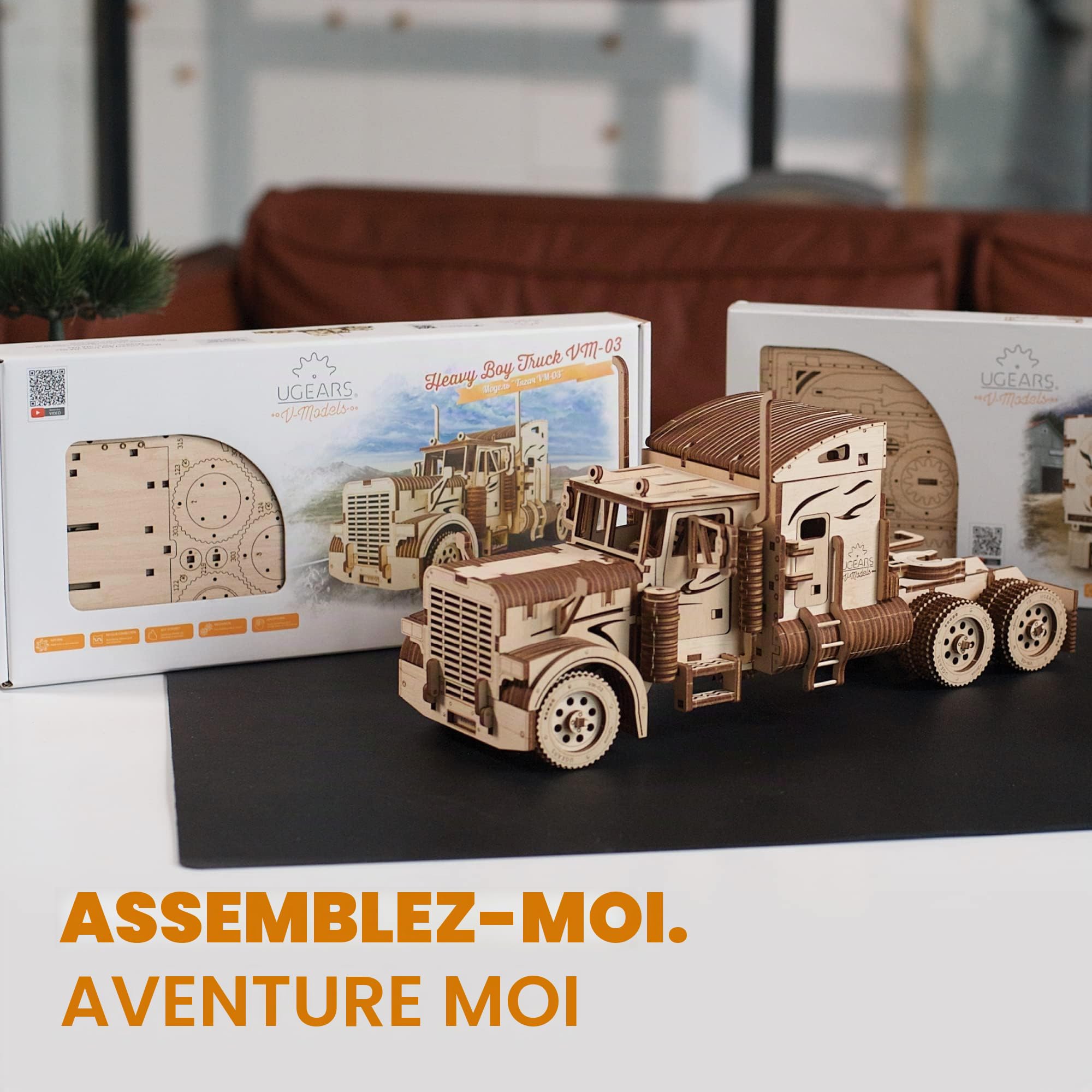 Kit de Bricolage de Camion UGEARS - Modèle de Camion Lourd garçon Cadeau de fête des pères - Modèle de Bricolage Miniature en contreplaqué - Idée Cadeau Unique et intéressante VM-03