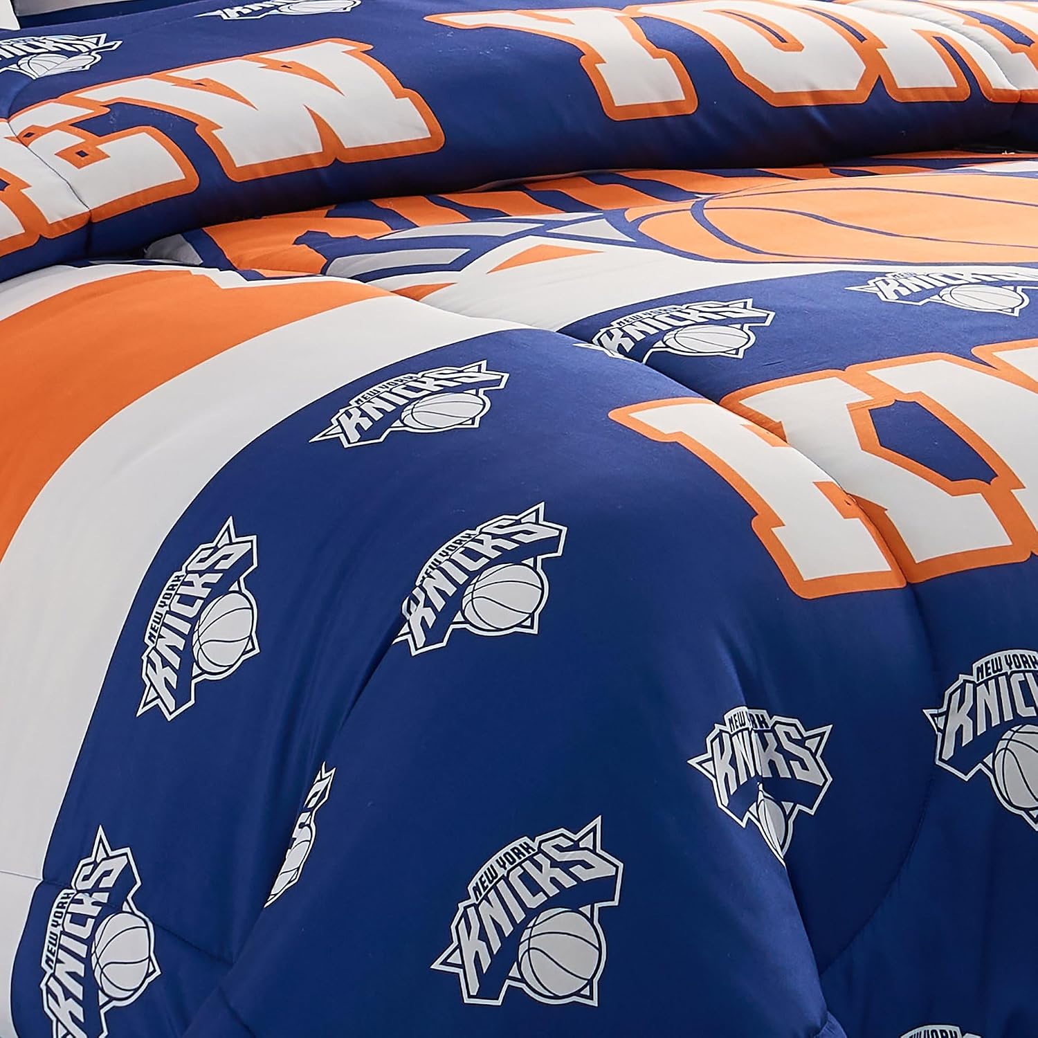 New York Knicks Twin/Twin XL Comforter Set – Officially Licensed NBA Bed in a Bag with Comforter & Sham(s) for Bedrooms, Dorm Rooms & Kids Rooms, Machine Washable