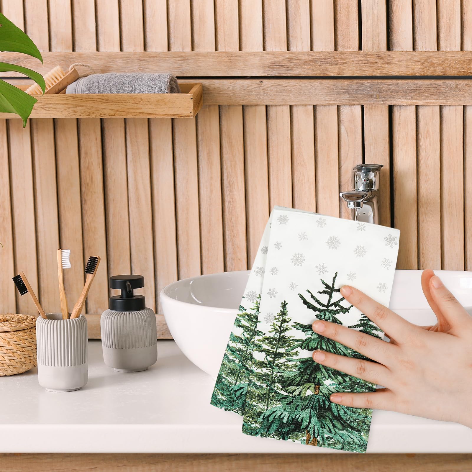 JarThenaAMCS 100 tovaglioli di carta usa e getta per ospiti di Natale, pini invernali, fiocchi di neve, tovaglioli di carta per cena di Natale, tovaglioli per feste invernali, decorazioni da tavola