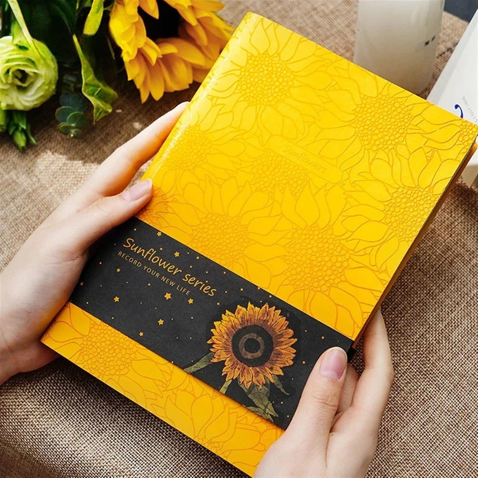 Quaderno Blocco Note A5 con Copertina Girasole addensata, Superficie Morbida in Pelle, Semplice taccuino for Conti a Mano for Studenti, Forniture for riunioni for Ufficio Aziendale(Yellow)
