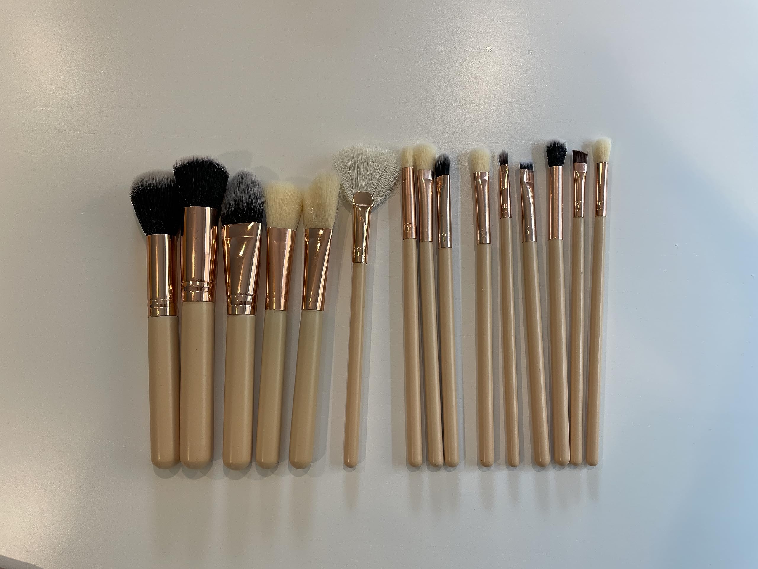 Luxury 15 Pcs Makeup Brush Set with Portable Bag Kit Foundation Eyeshadow Lip Nose