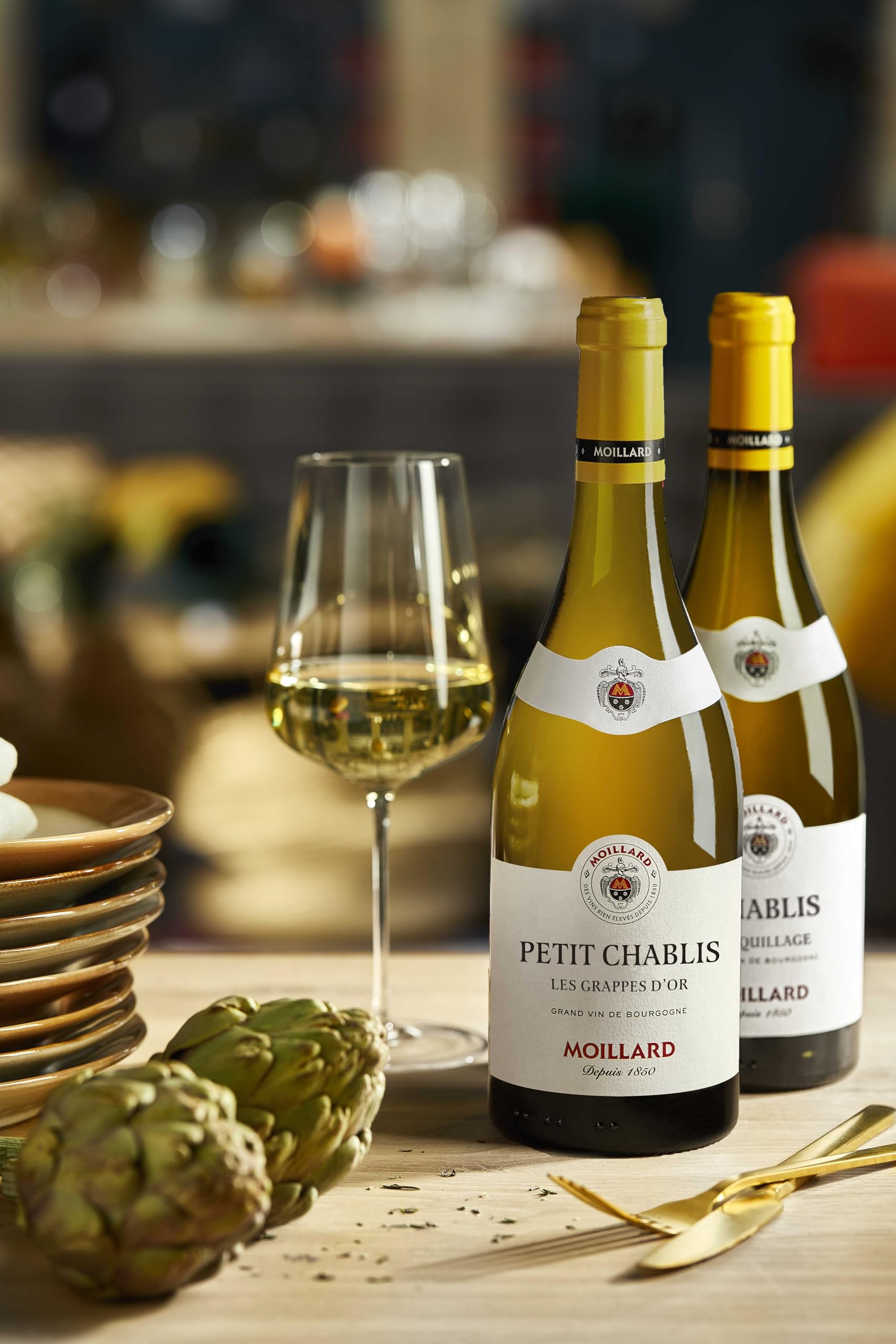 Moillard - Set regalo Chablis e Petit Chablis, vino bianco Chardonnay, Grand Vins de Bourgogne in scatola di legno (2 x 0,75L) (Confezione da 3)