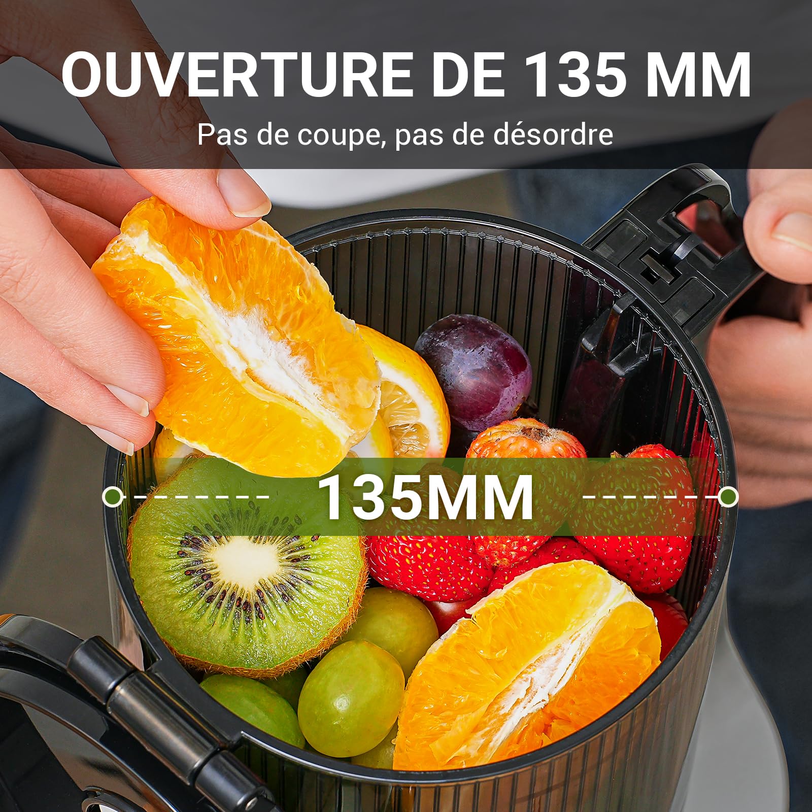 AMZCHEF Extracteur de jus automatique Vos mains libres, Ouverture de 135 mm et capacité de 1,8 L Extracteur de jus de fruits et légumes entiers, Extracteur jus lent de 250W avec triple filtre - Rouge