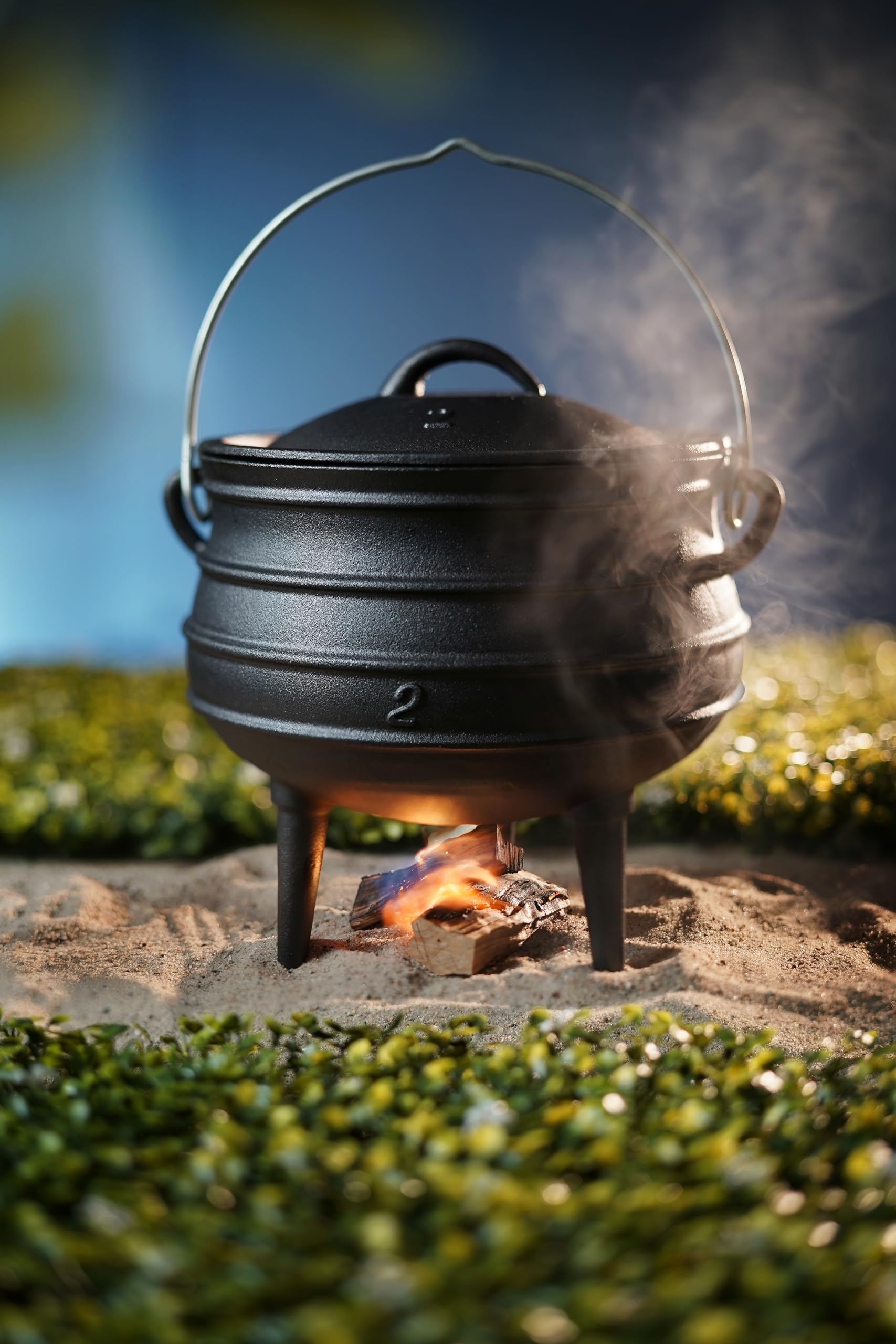 HENDI Pentola in ghisa a 3 gambe, tipo potjie sudafricano, con coperchio e manico ad arco, per fuoco aperto e forno, 6L, ⌀245x(H)280mm