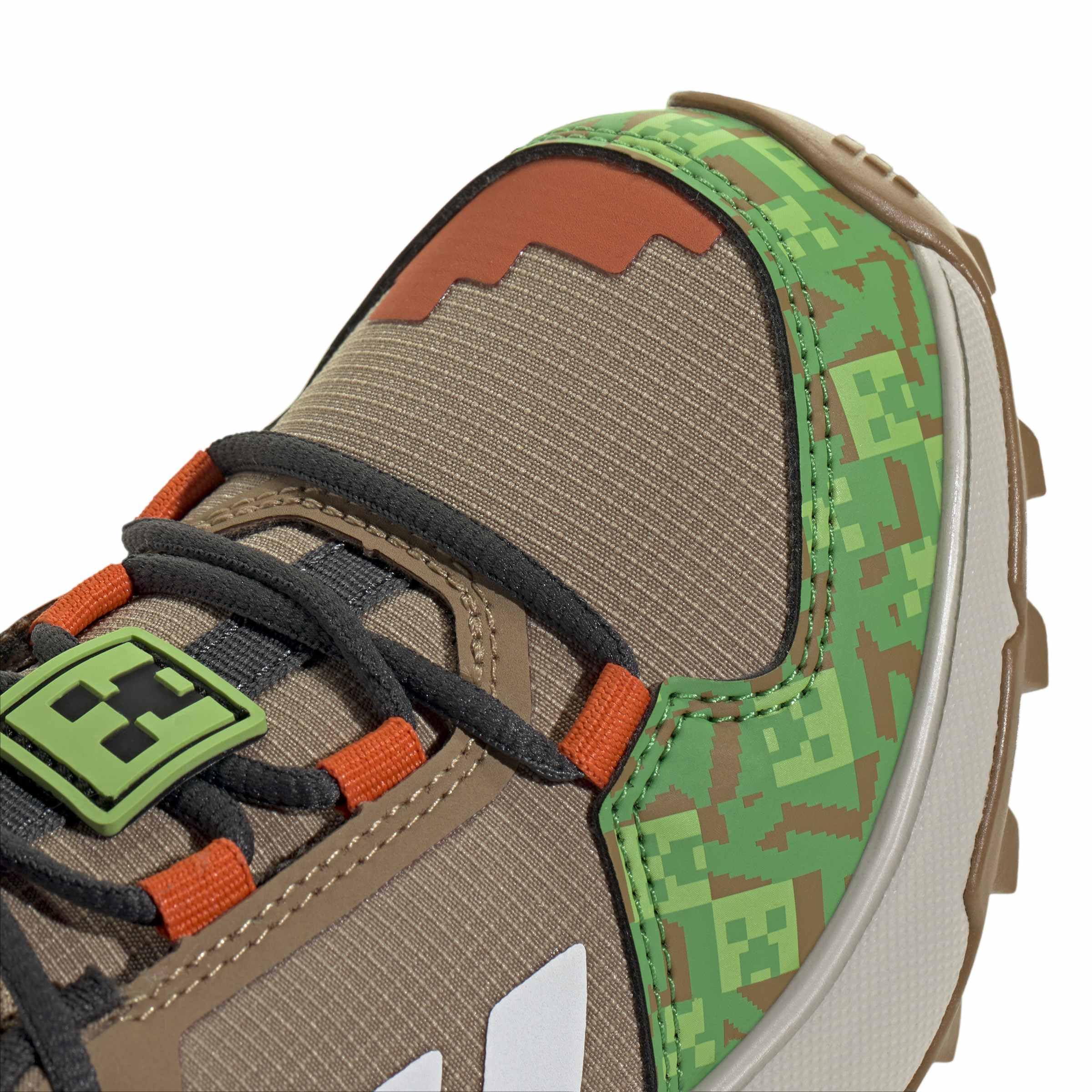 adidas Kids Scarpe da Hiking Minecraft Terrex AX4R