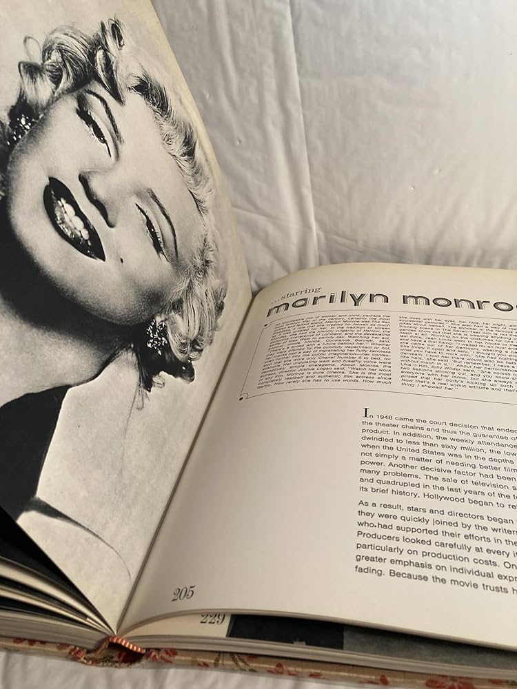 Hollywood Costume 超大型本ファッション アンティーク 洋書 Hollywood Costume 超大型本ファッション アンティーク 洋書